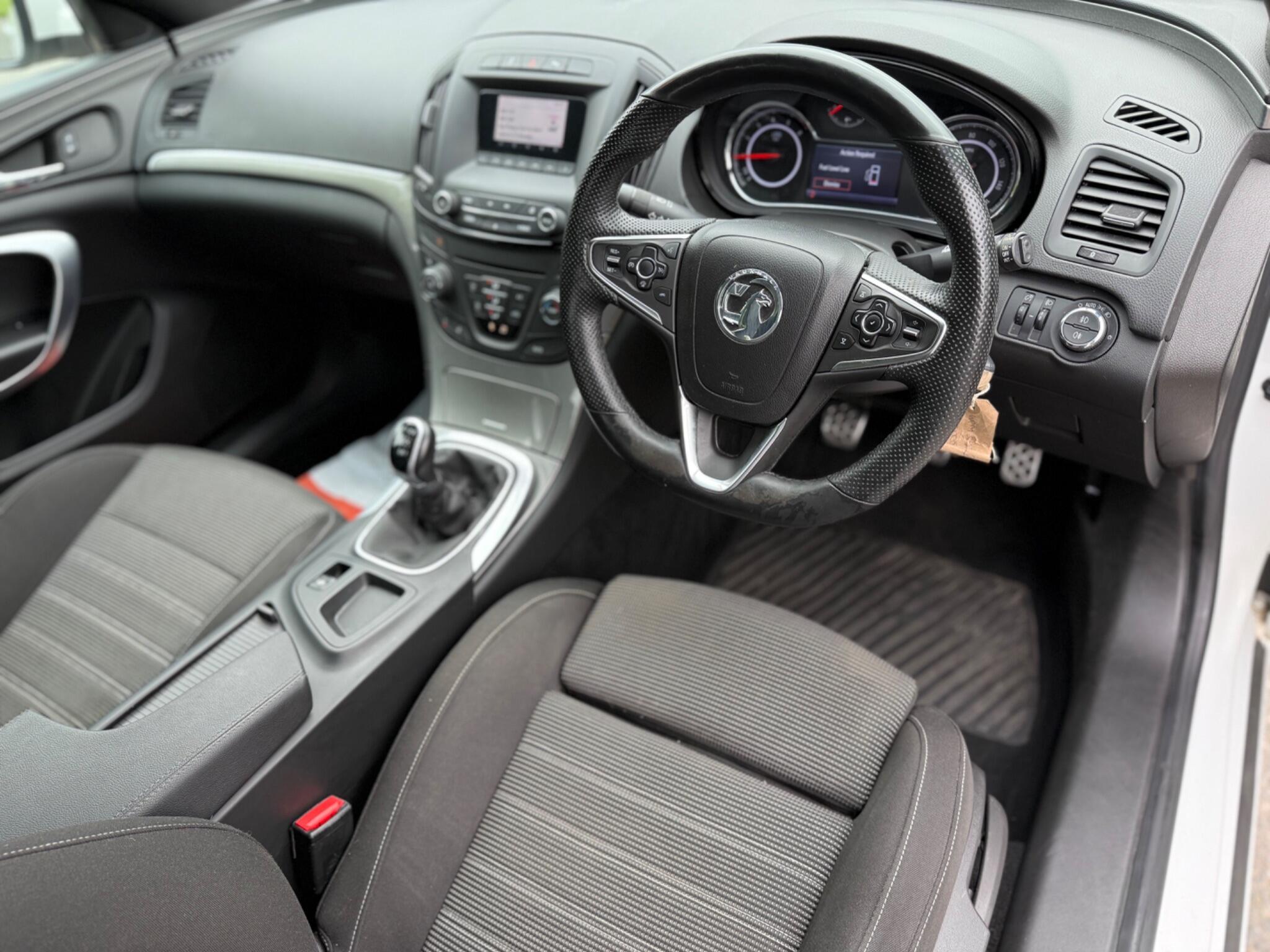 Vauxhall Insignia - Image 5