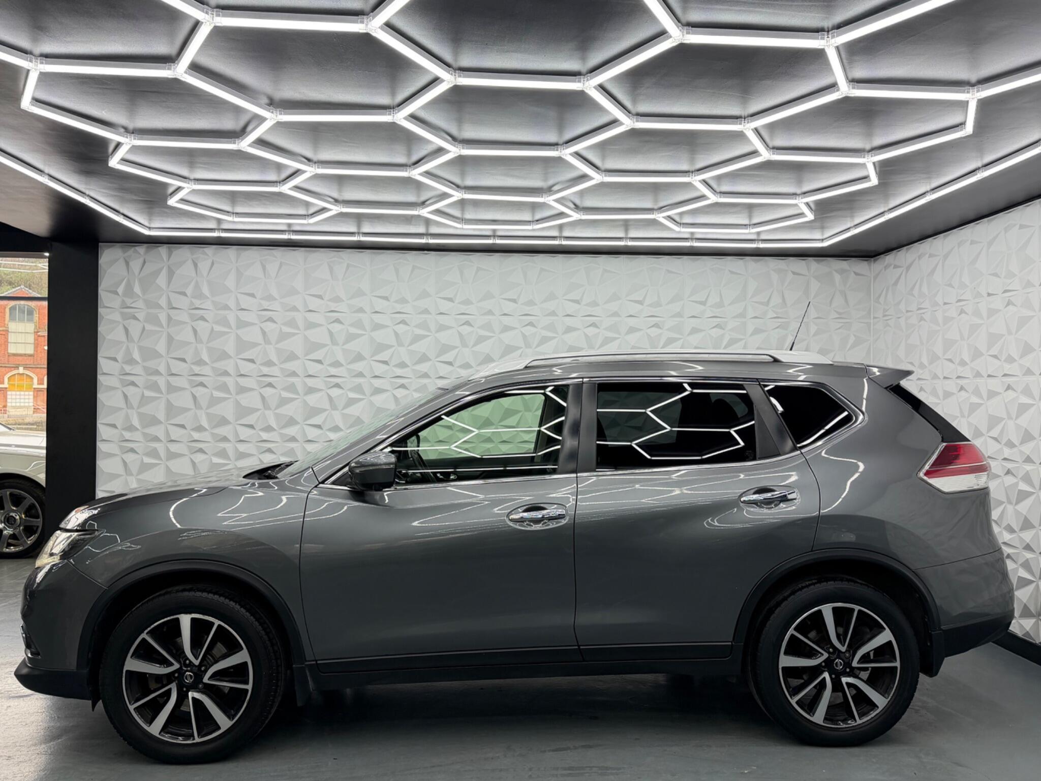 Nissan X-Trail - Image 8