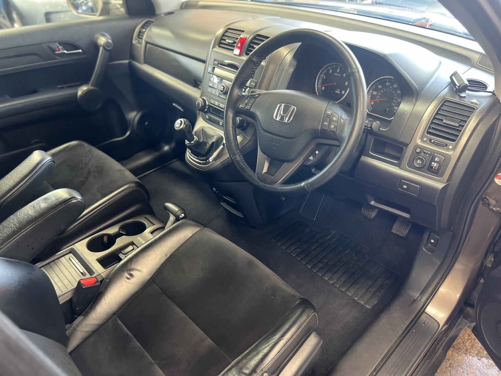 Honda CR-V - Image 20