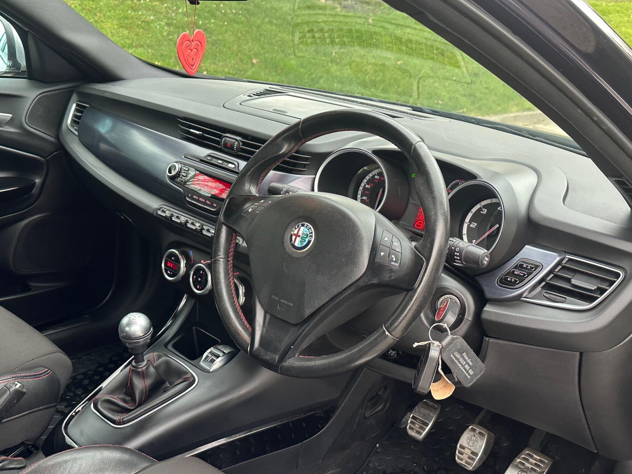 Alfa Romeo Giulietta - Image 25