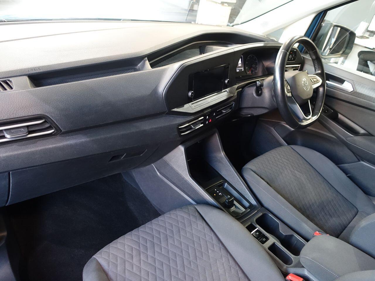 Volkswagen Caddy Maxi - Image 11