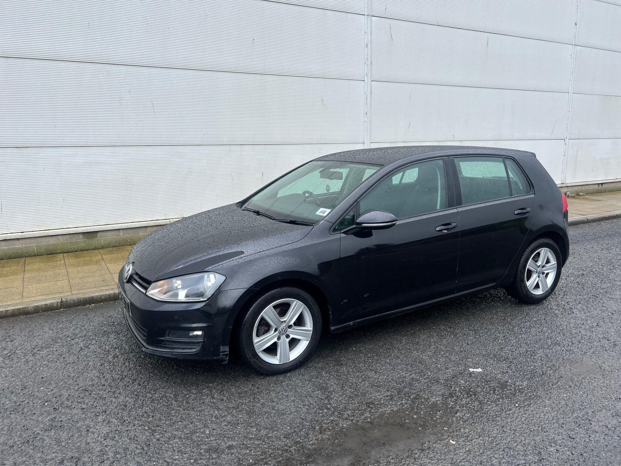 Volkswagen Golf - Image 28