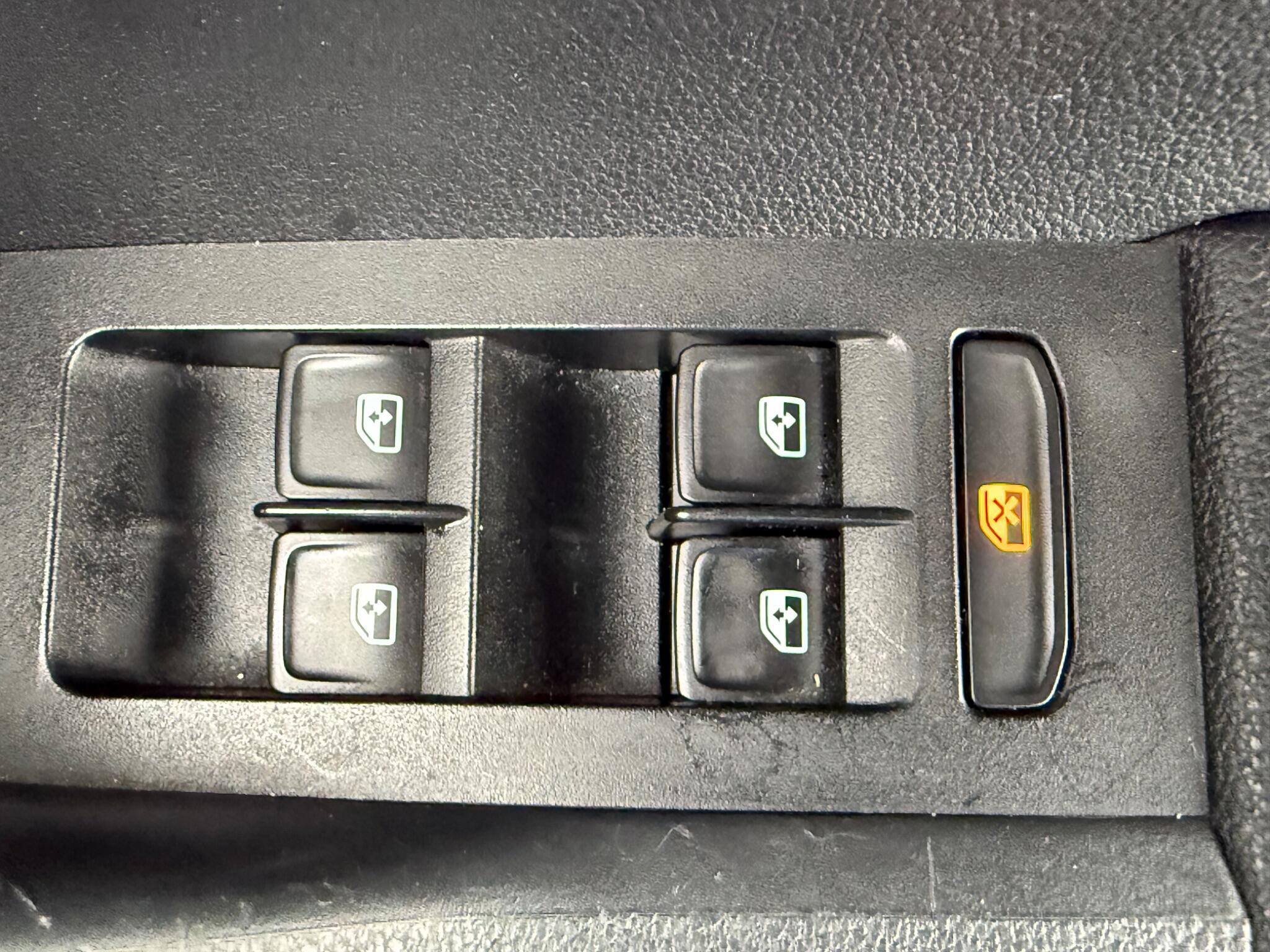 Skoda Octavia - Image 25