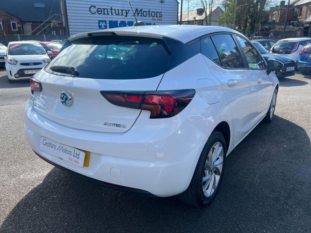 Vauxhall Astra - Image 7