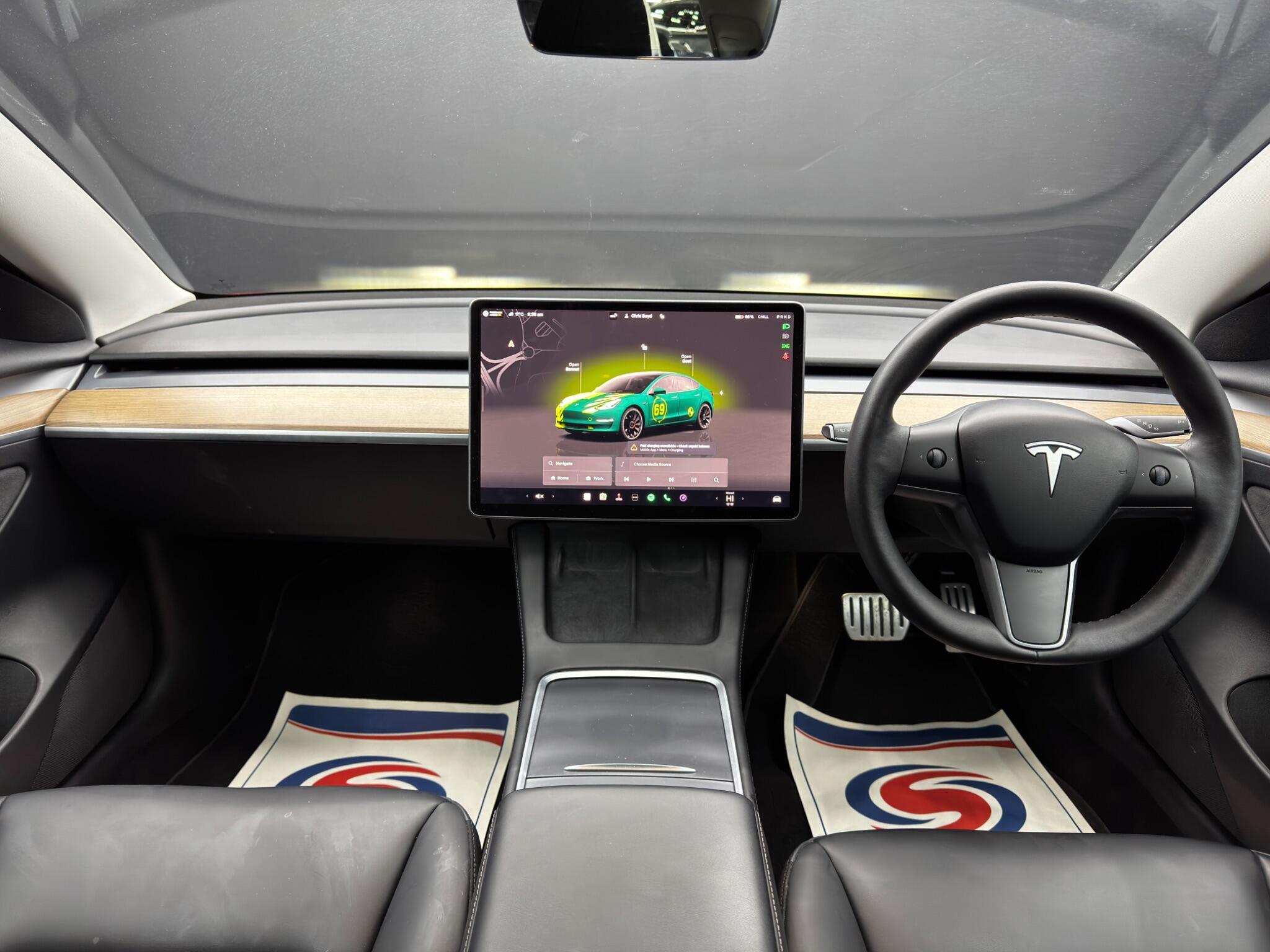 Tesla Model 3 - Image 10