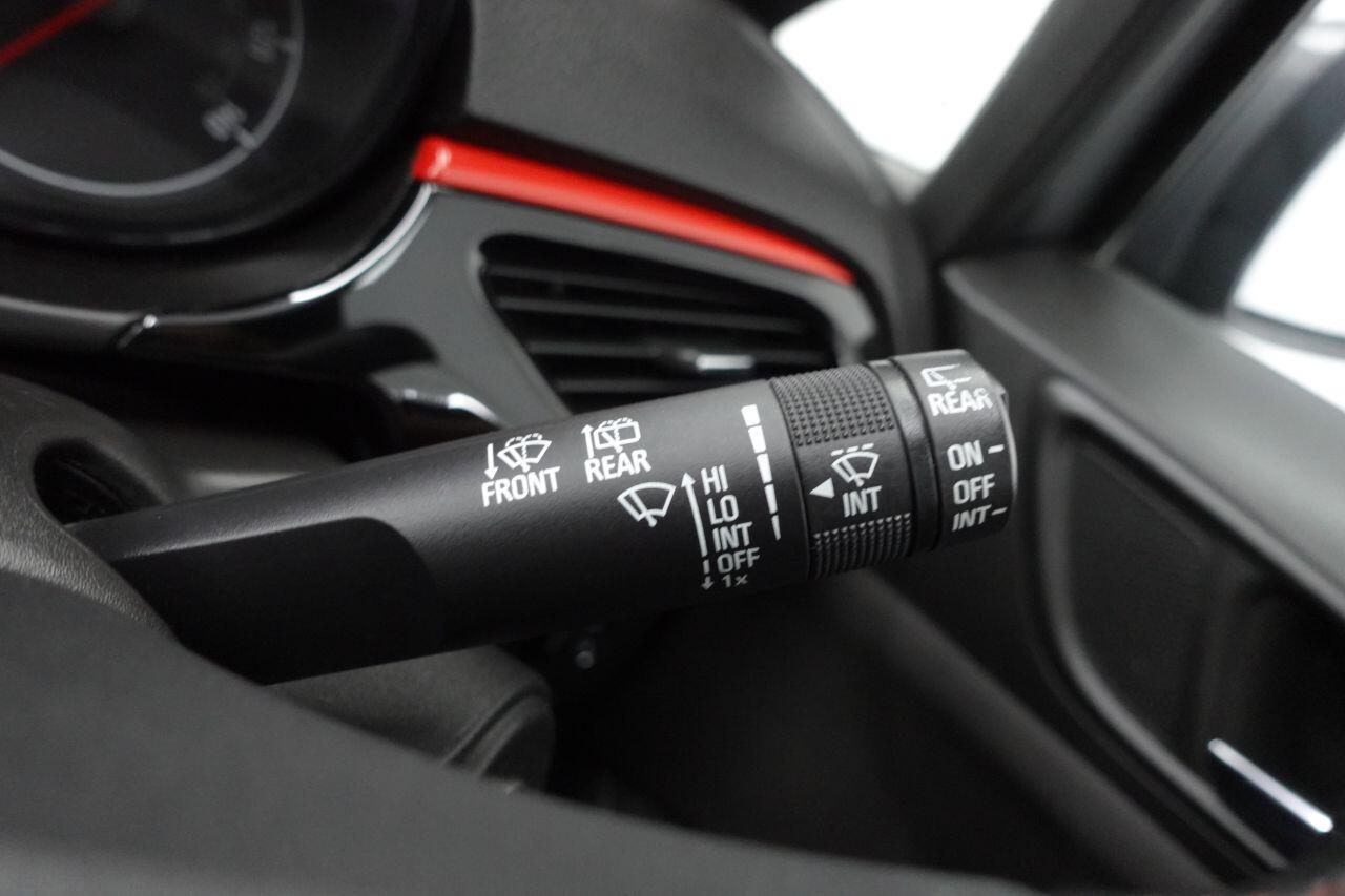 Vauxhall Corsa - Image 19