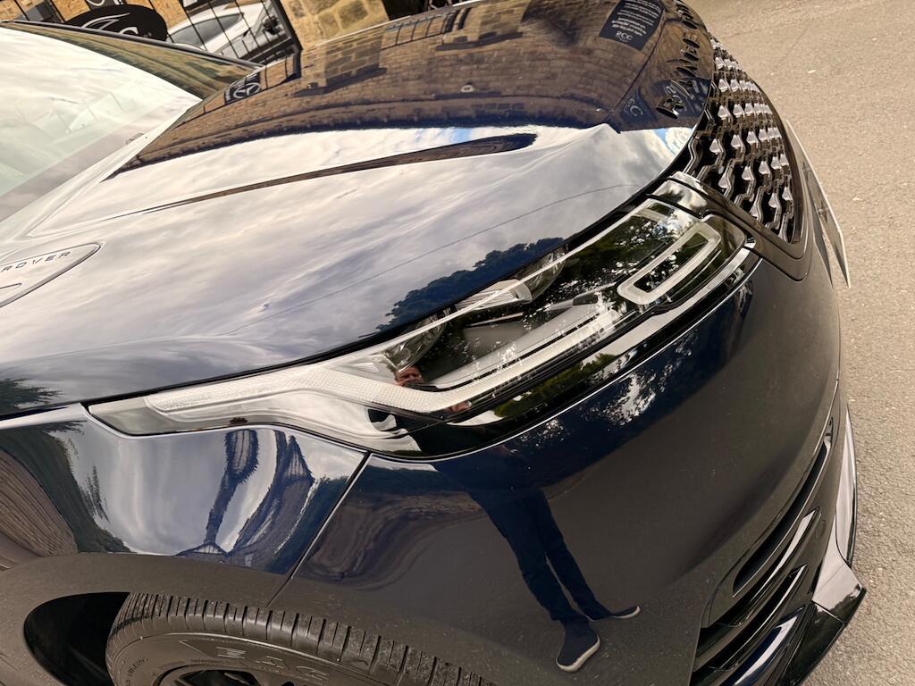 Land Rover Range Rover Velar - Image 28