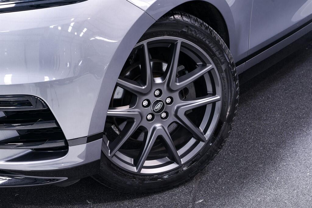 Land Rover Range Rover Velar - Image 9