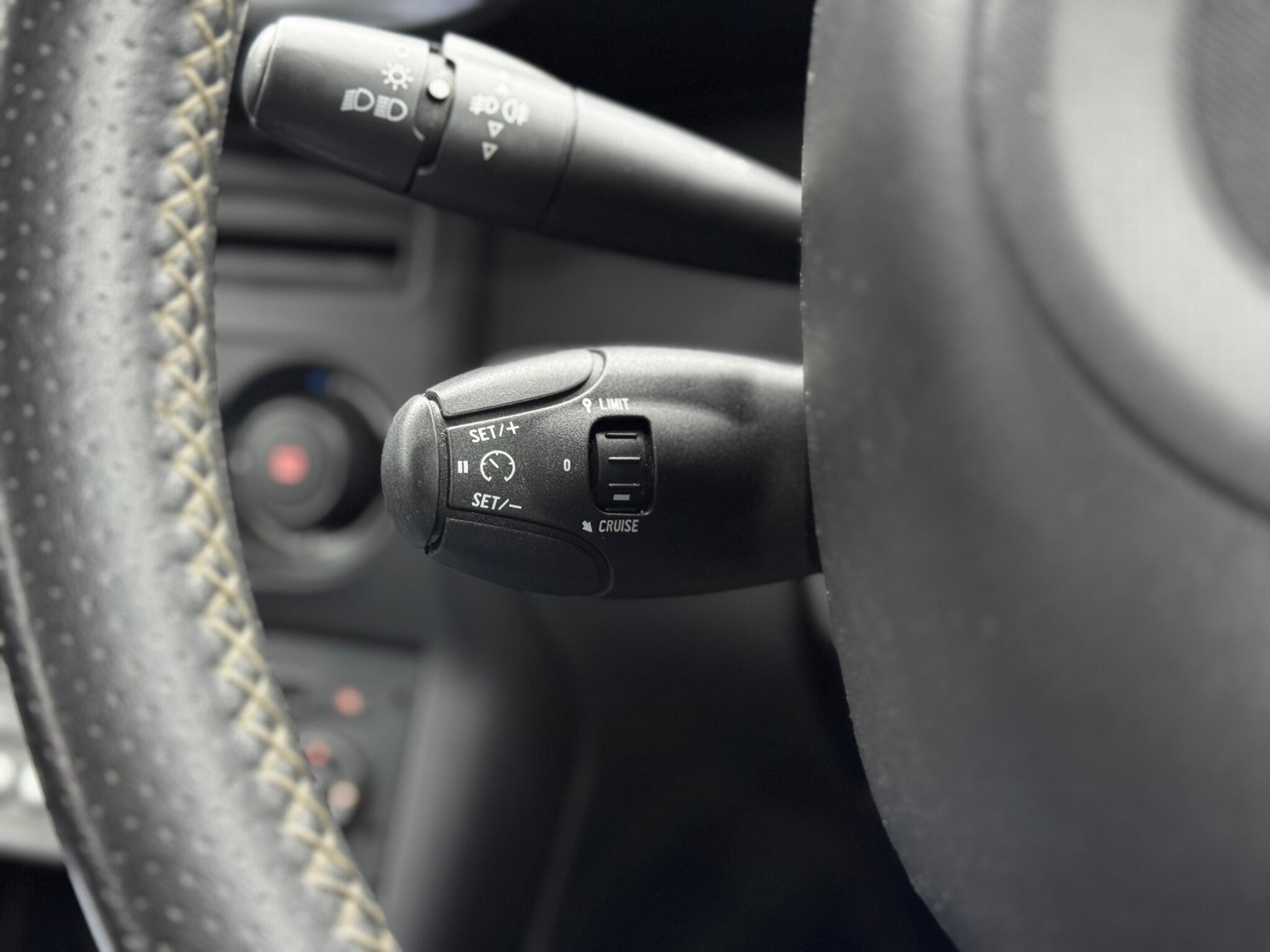 Citroen C3 Picasso - Image 20