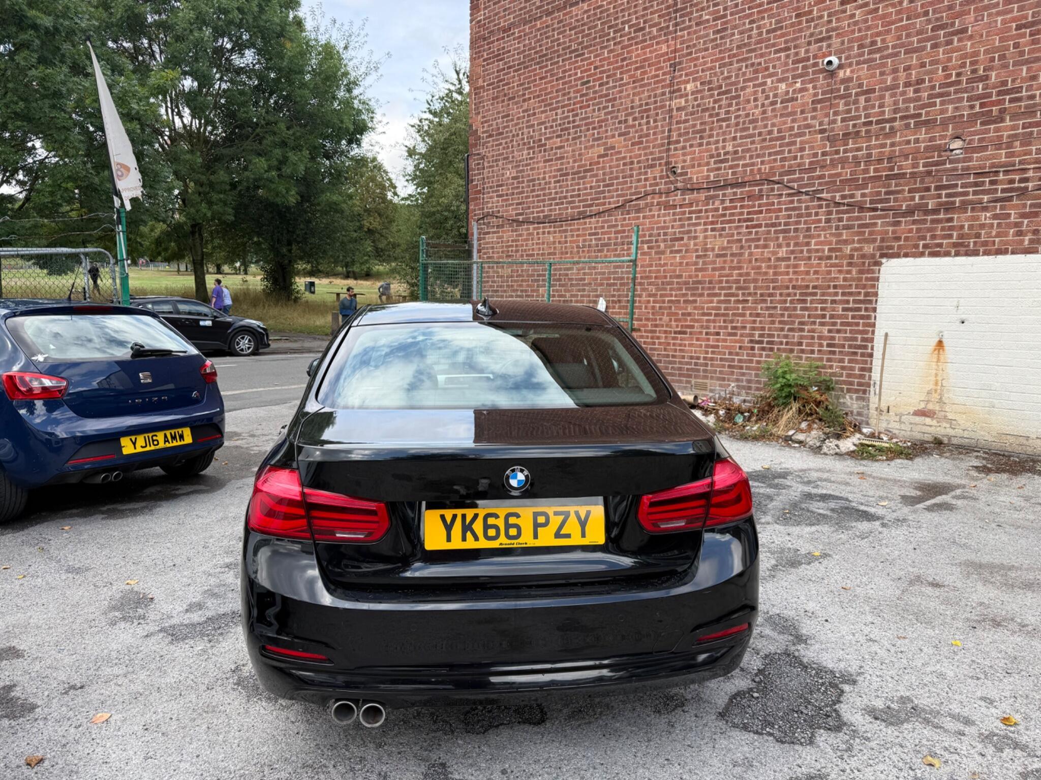 BMW 3 Series - Image 6