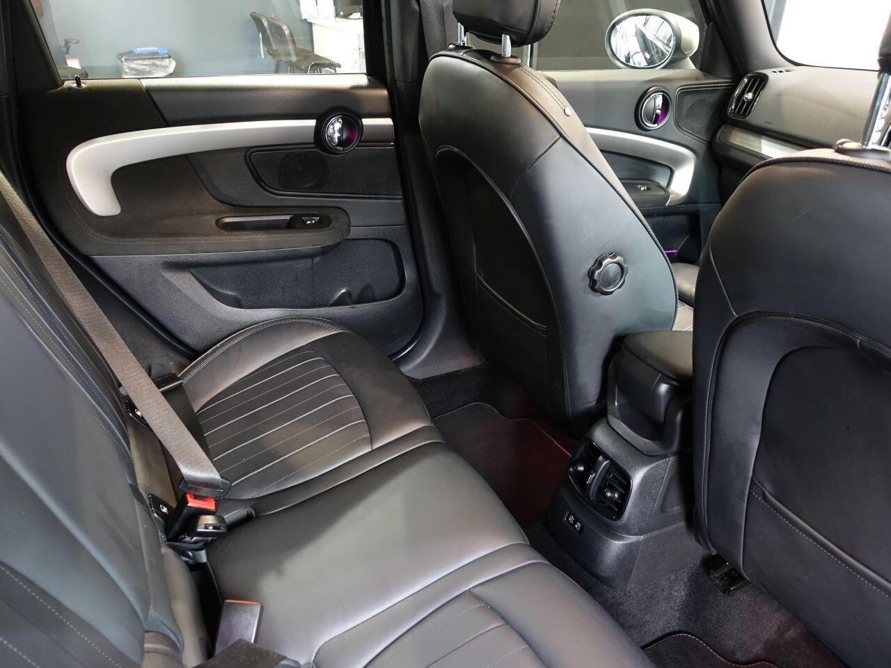 MINI Countryman - Image 17