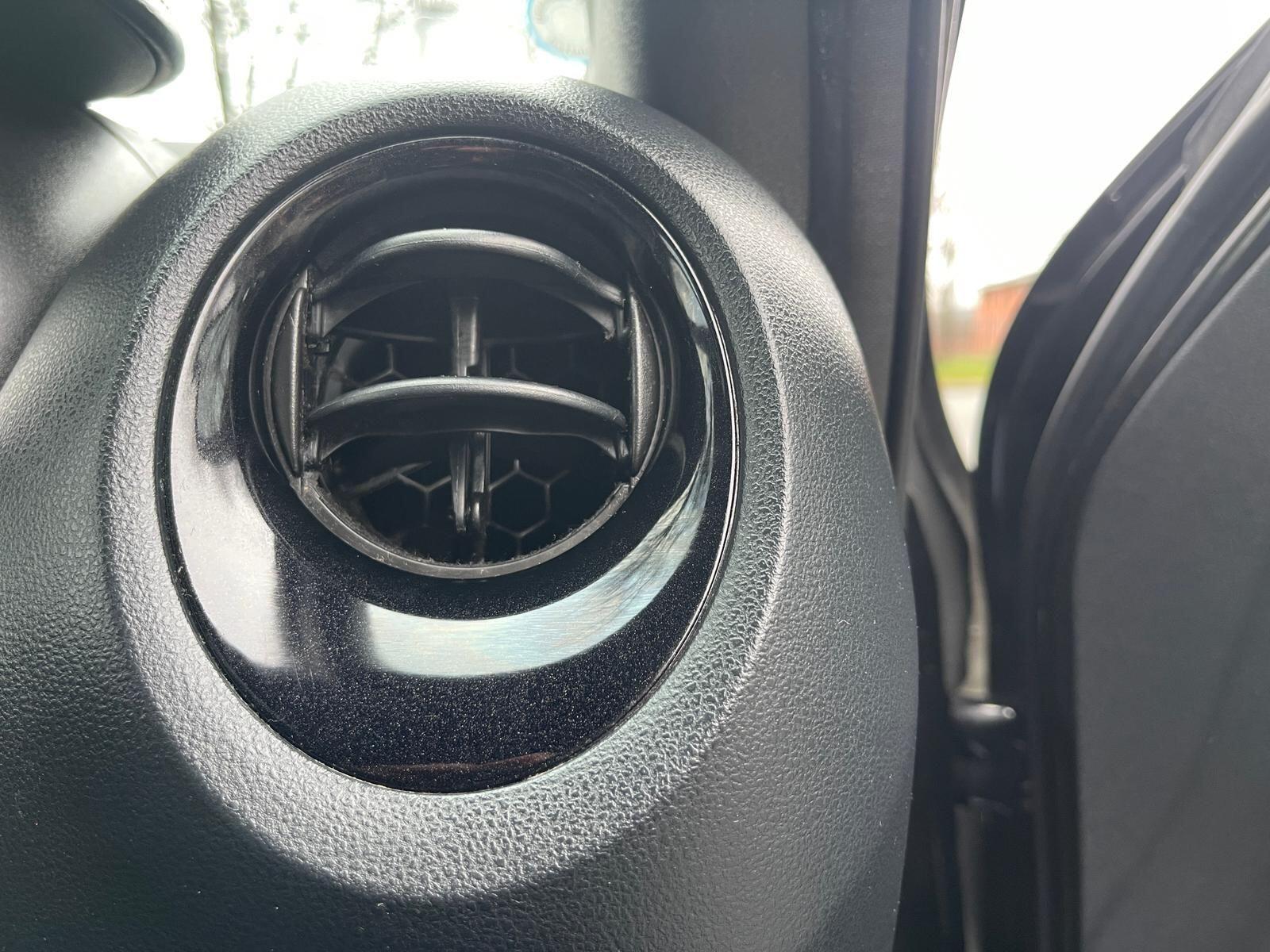 Nissan Juke - Image 29