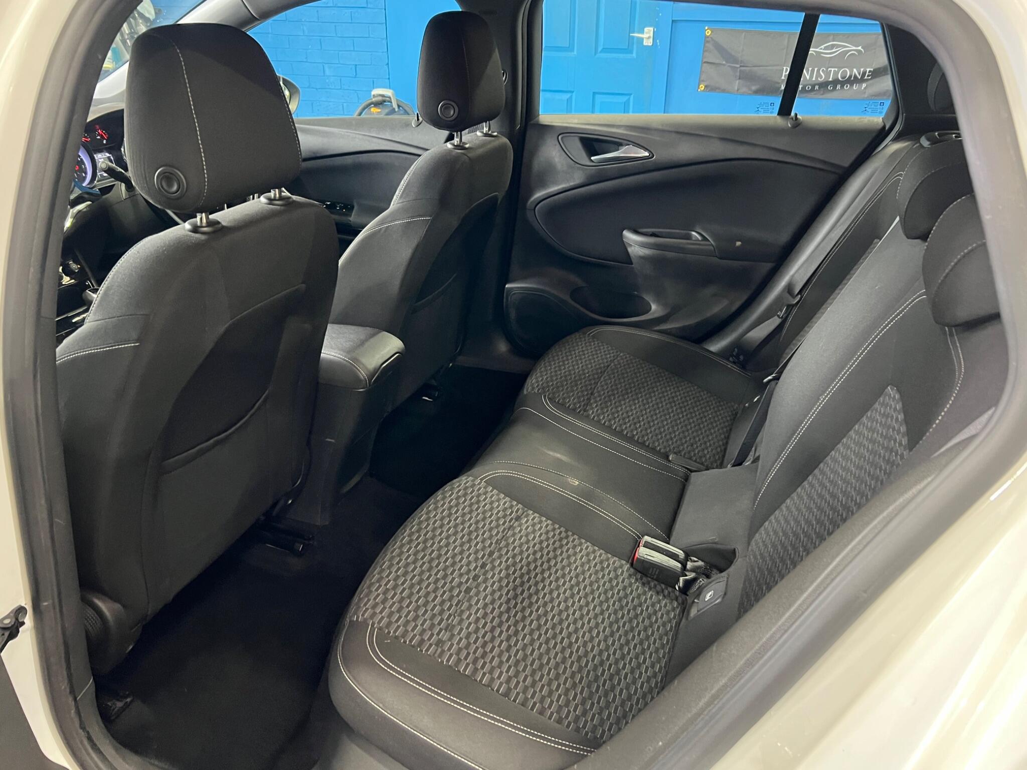 Vauxhall Astra - Image 20
