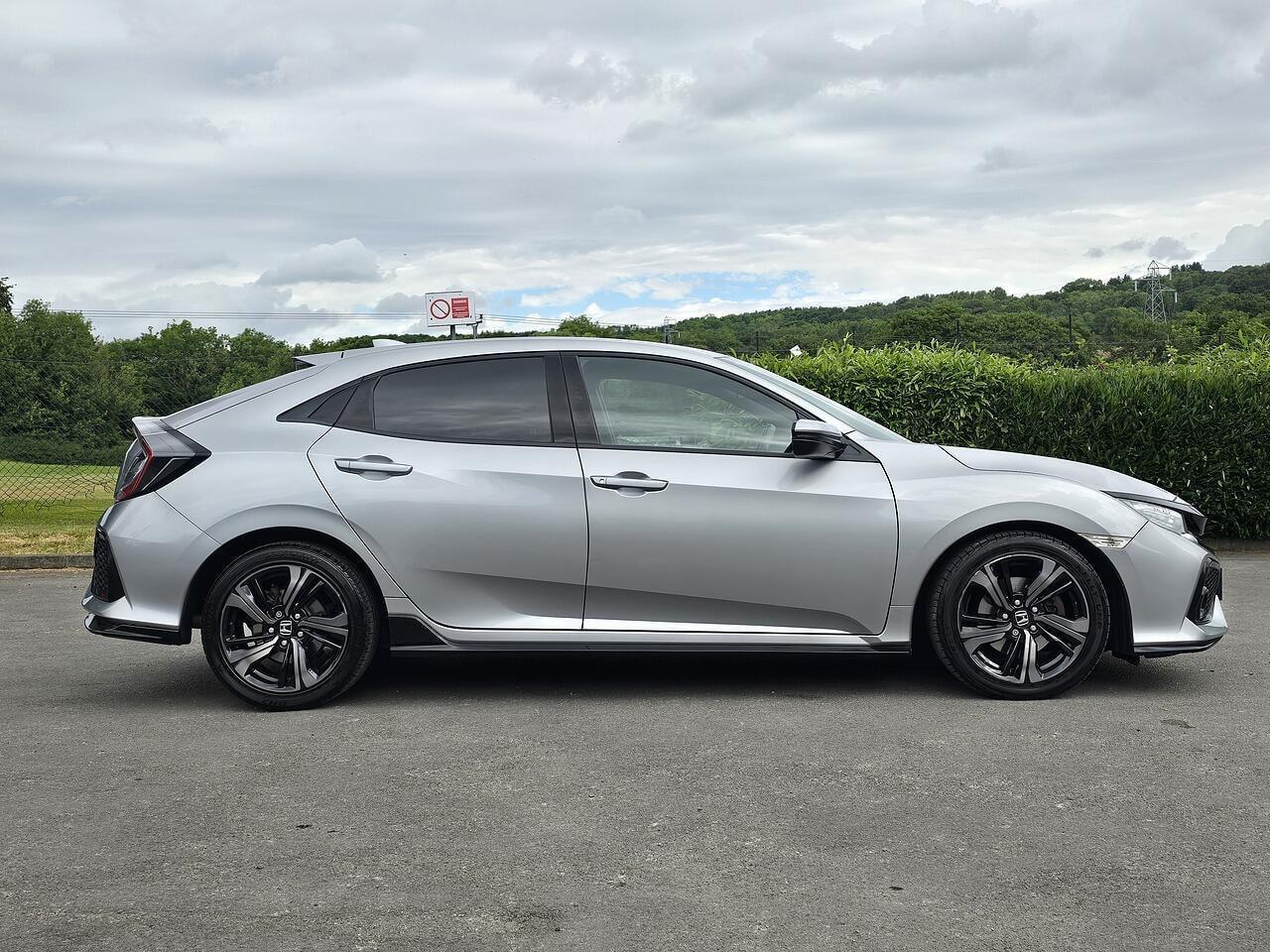 Honda Civic - Image 17
