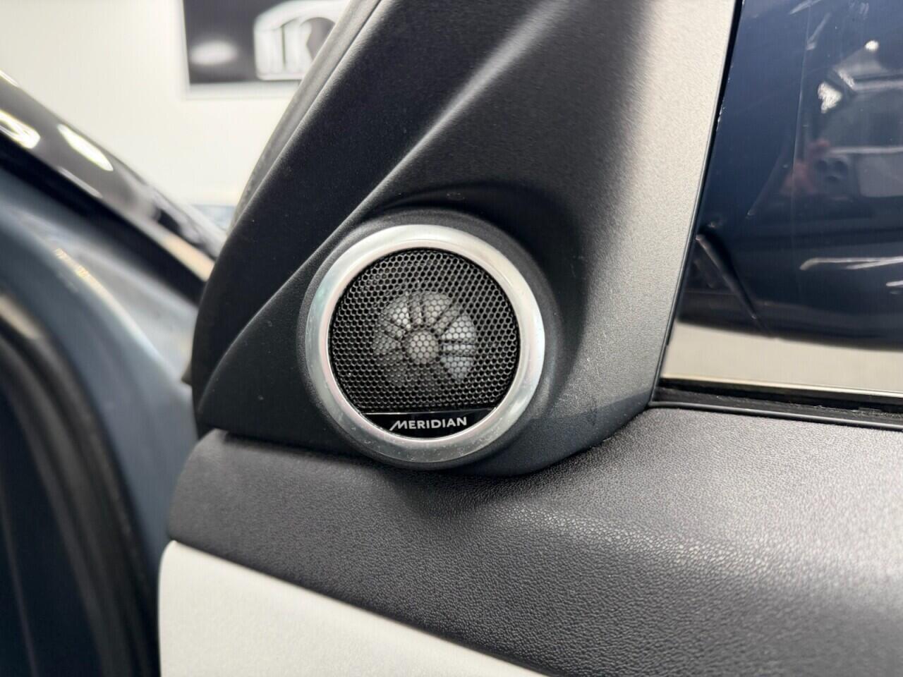 Land Rover Range Rover Evoque - Image 17