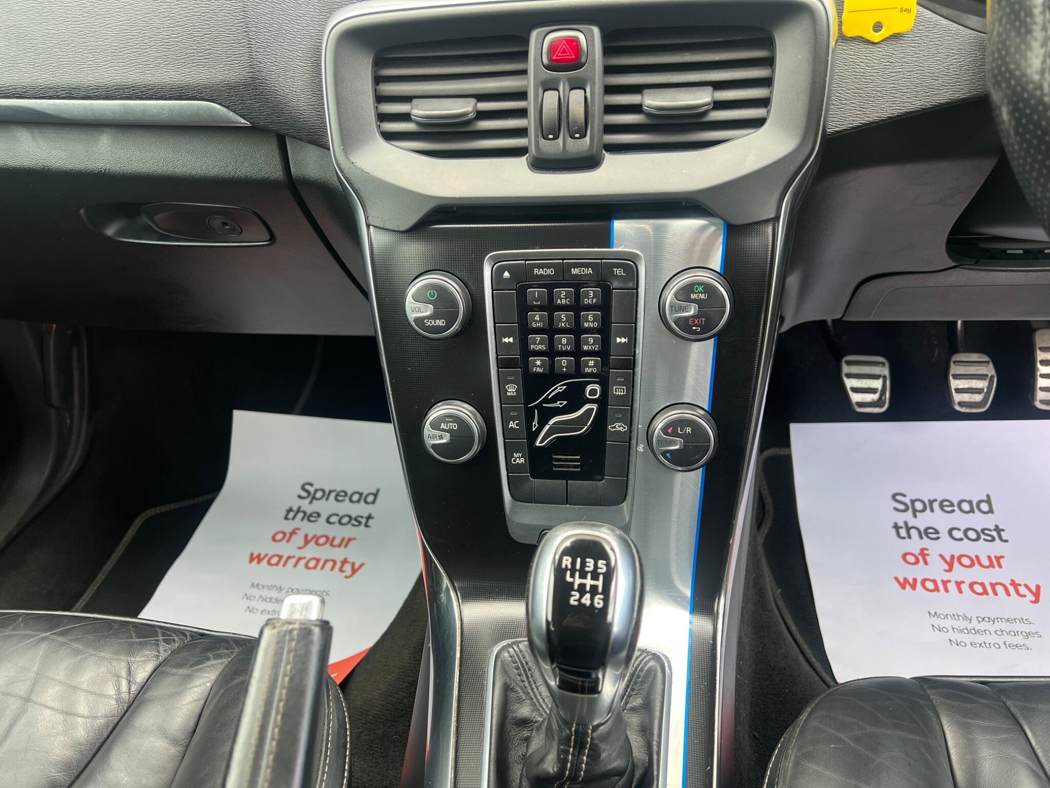 Volvo V40 - Image 16