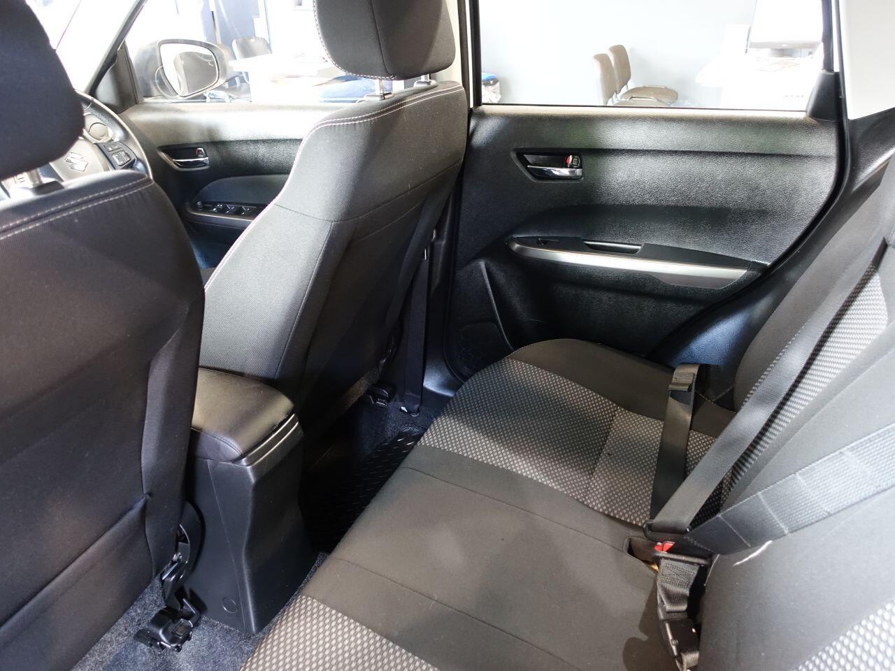 Suzuki Vitara - Image 16