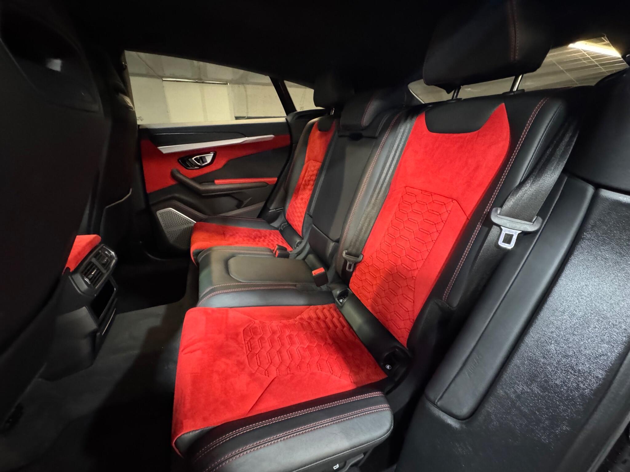 Lamborghini Urus - Image 11