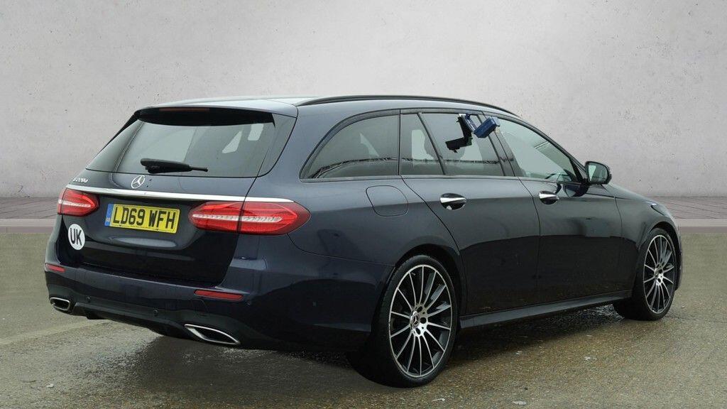 Mercedes-benz E-CLASS - Image 7