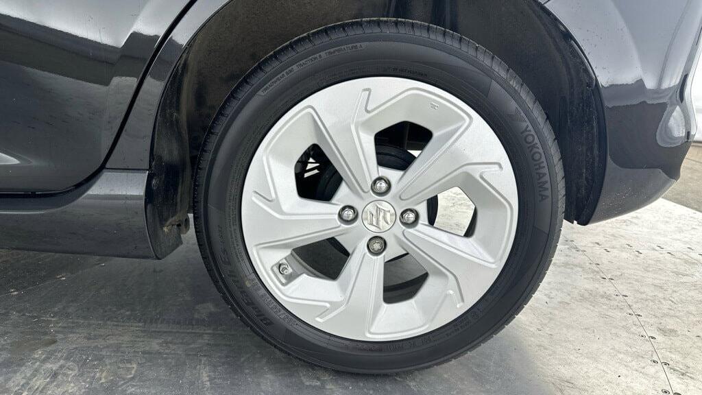 Suzuki Swift - Image 11