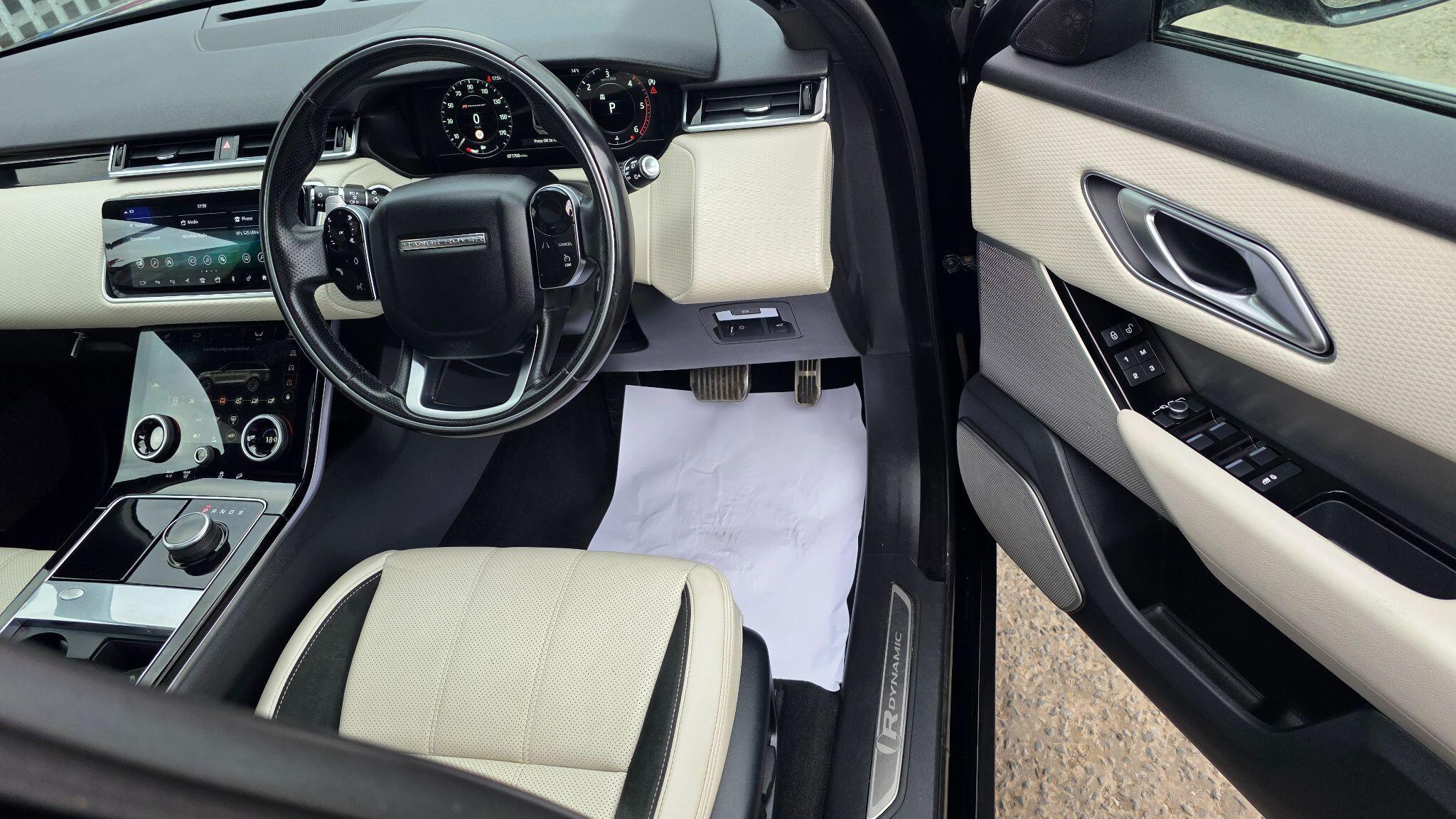Land Rover Range Rover Velar - Image 25