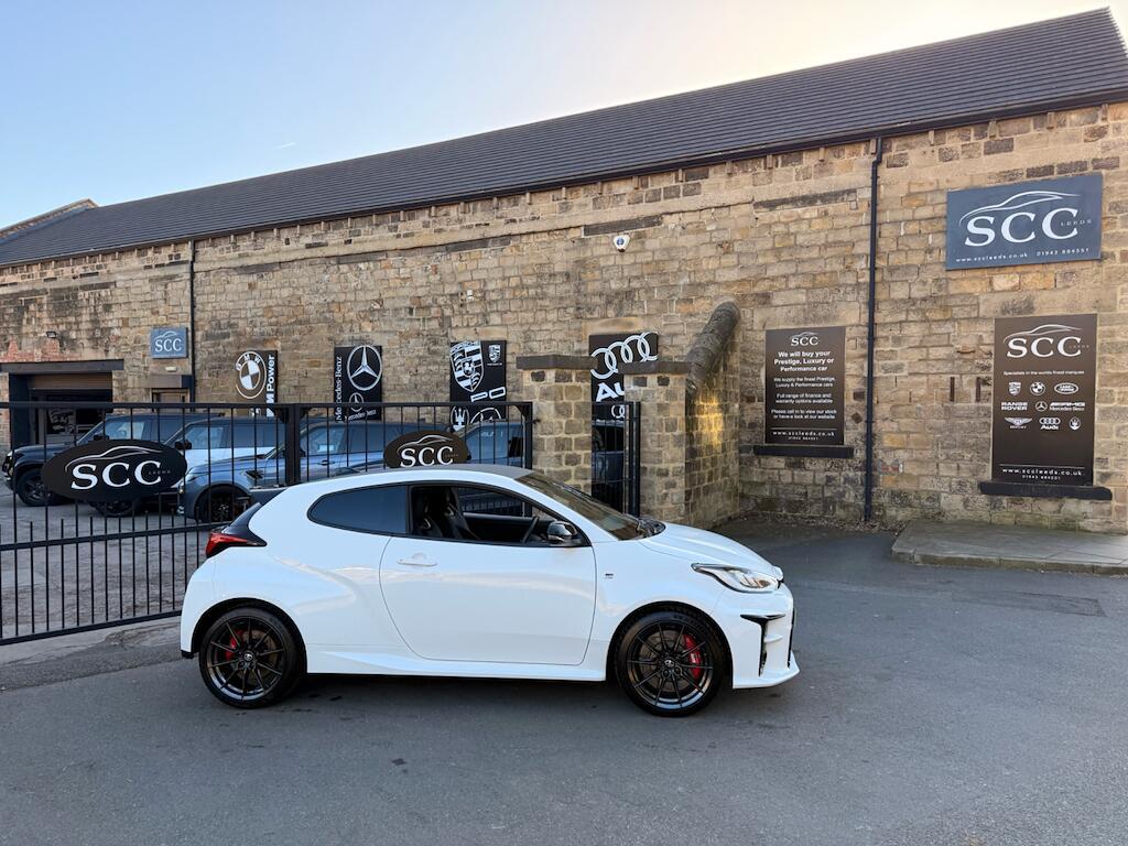 Toyota Yaris - Image 18