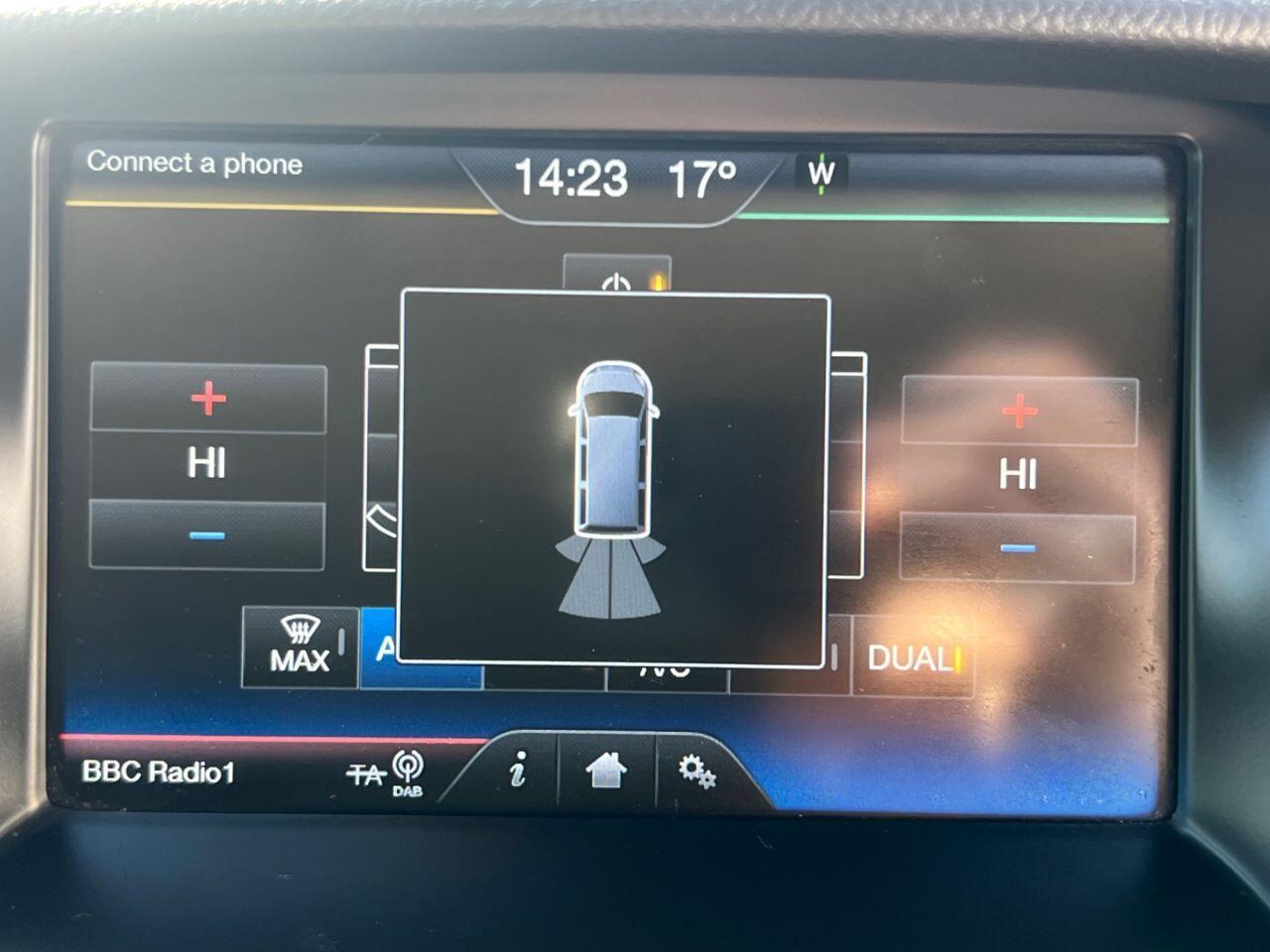 Ford Focus - Image 10