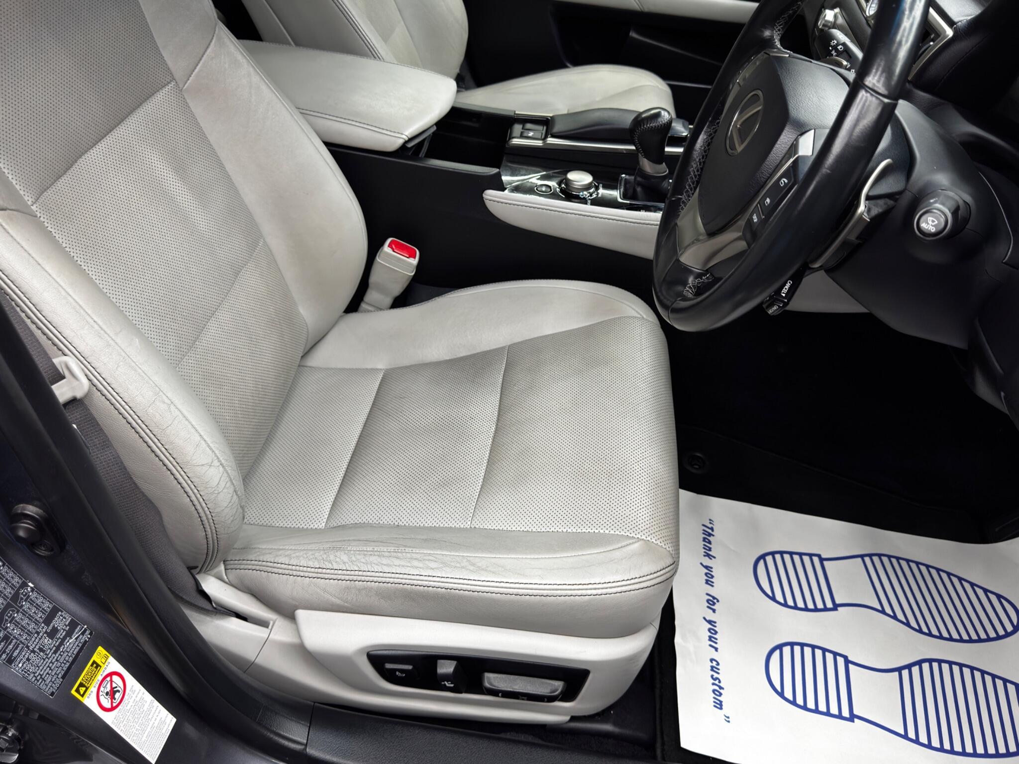 Lexus GS - Image 13