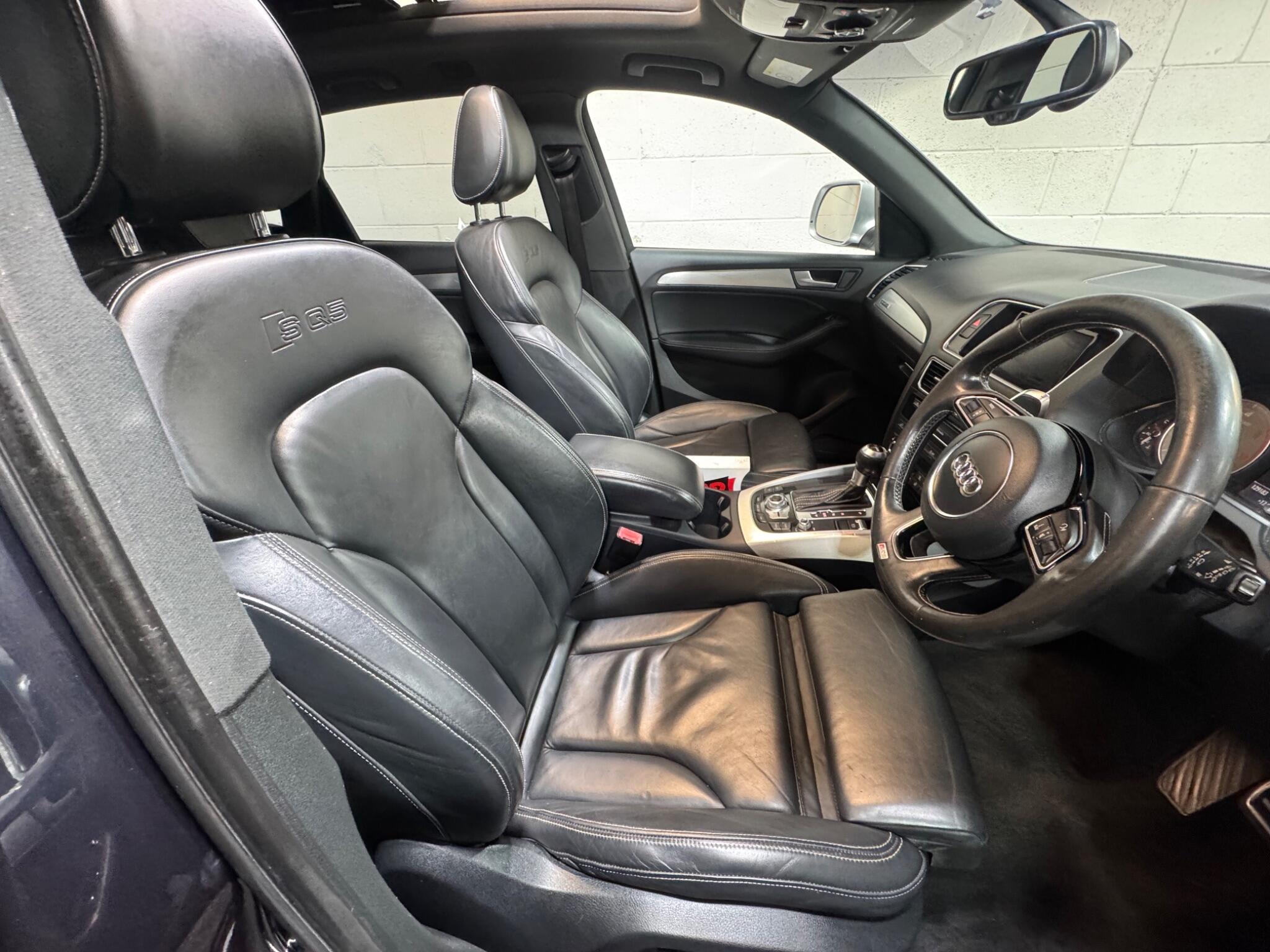 Audi SQ5 - Image 8