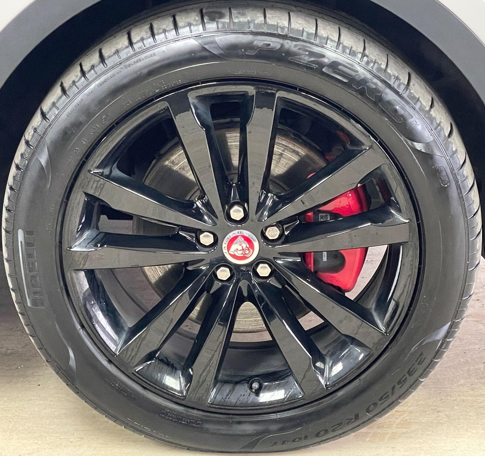 Jaguar E-Pace - Image 14