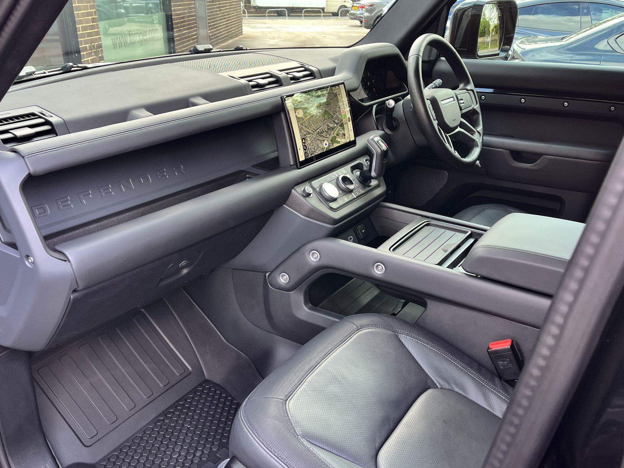 Land Rover Defender 110 - Image 6