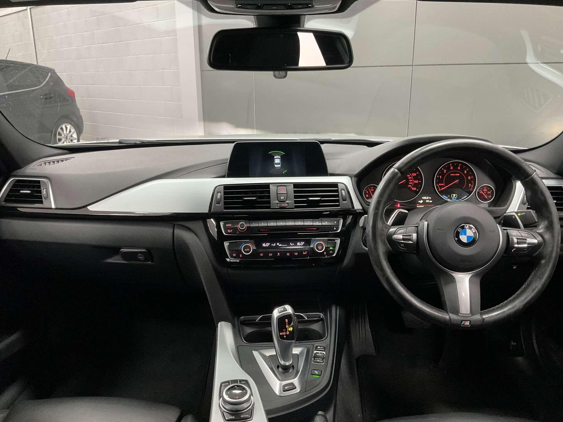 BMW 3 Series - Image 11