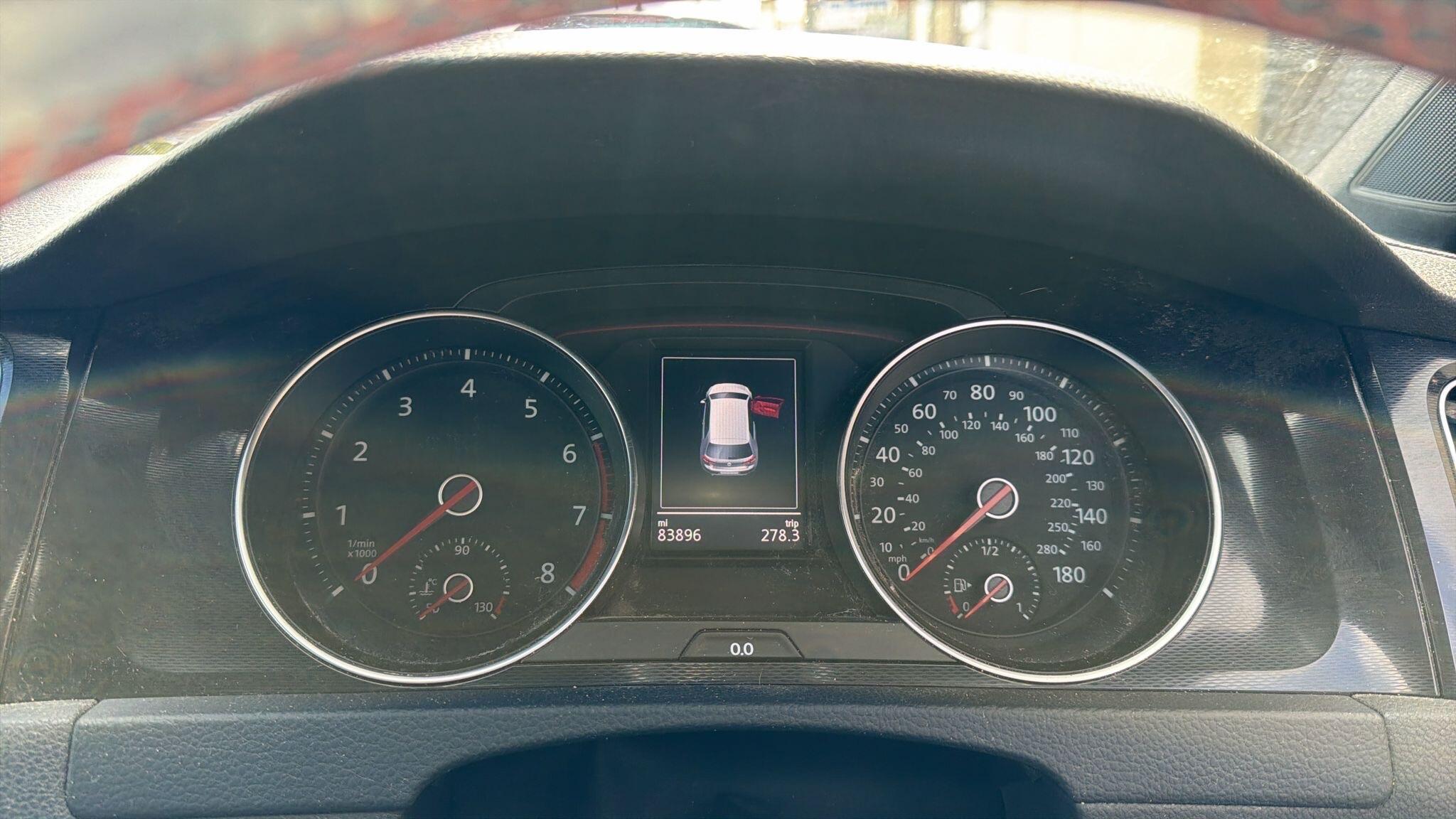 Volkswagen Golf - Image 5