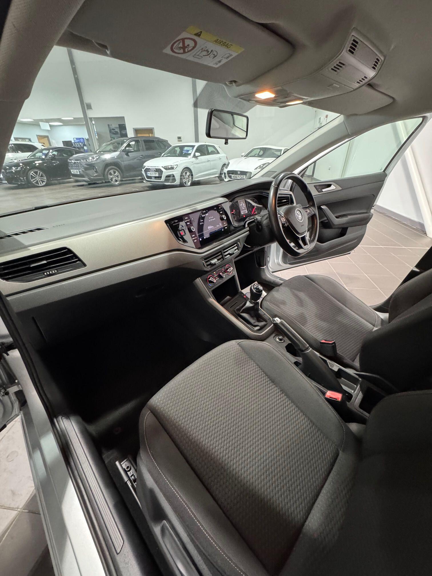 Volkswagen Polo - Image 12