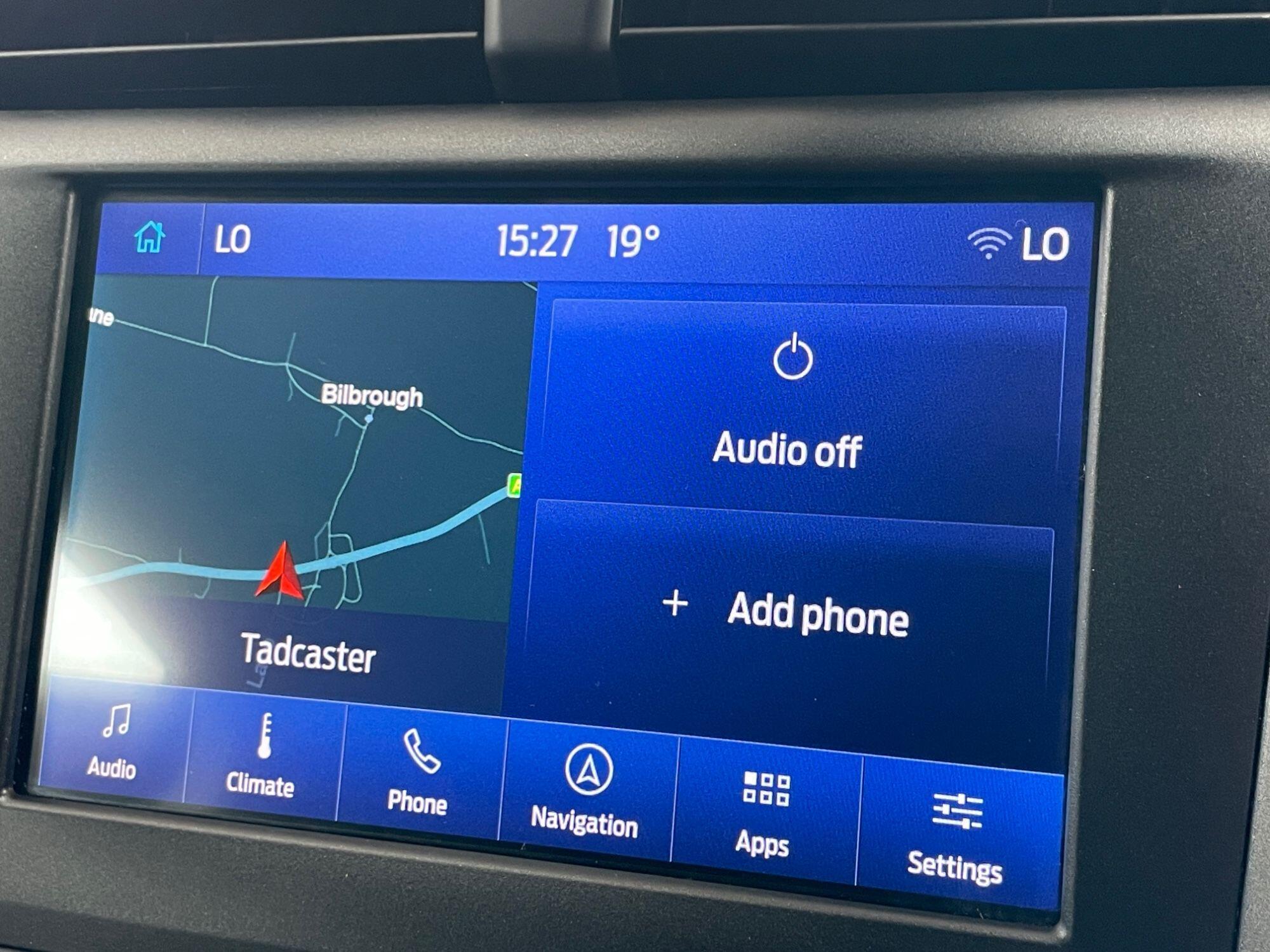 Ford Mondeo - Image 38