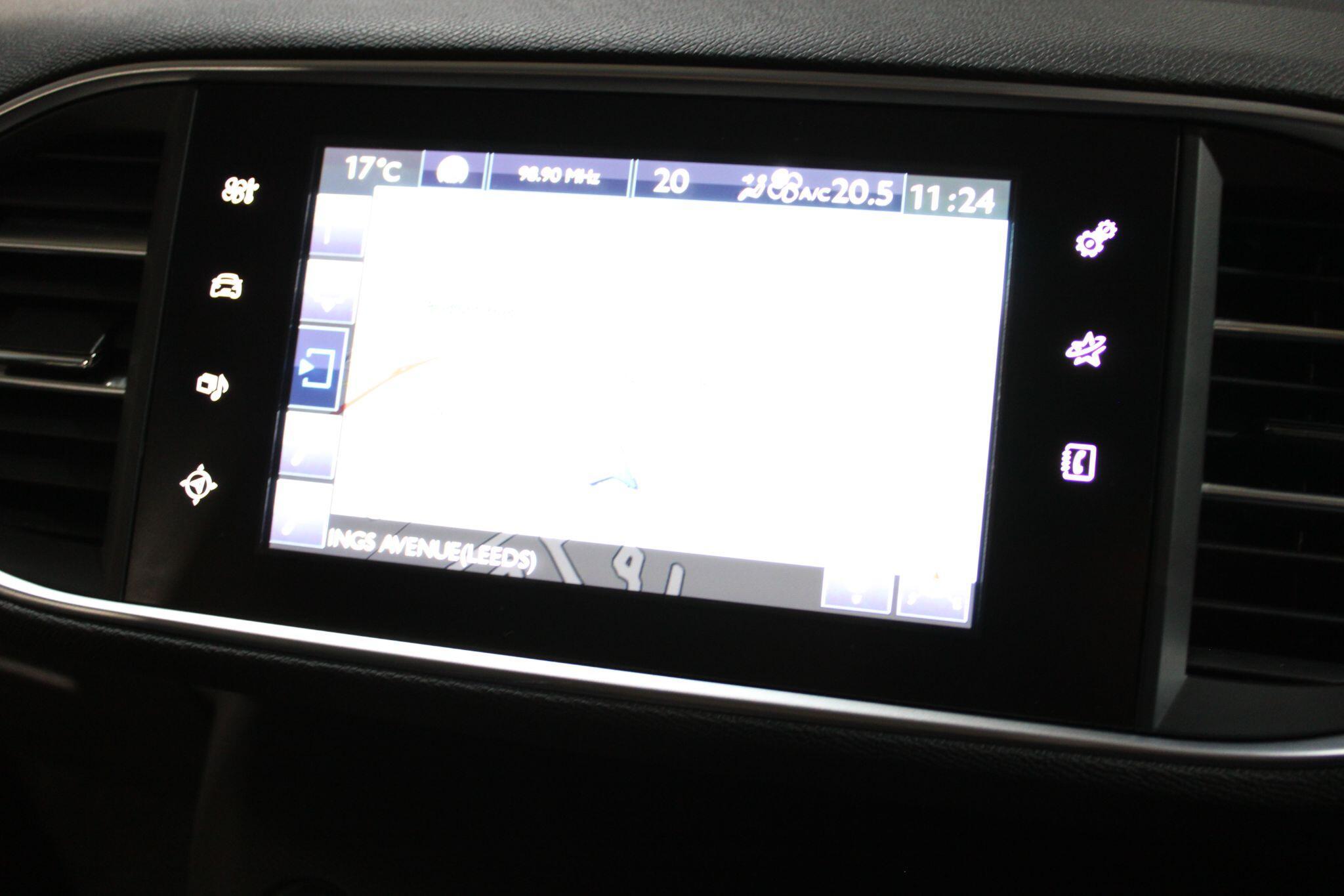 Peugeot 308 - Image 10