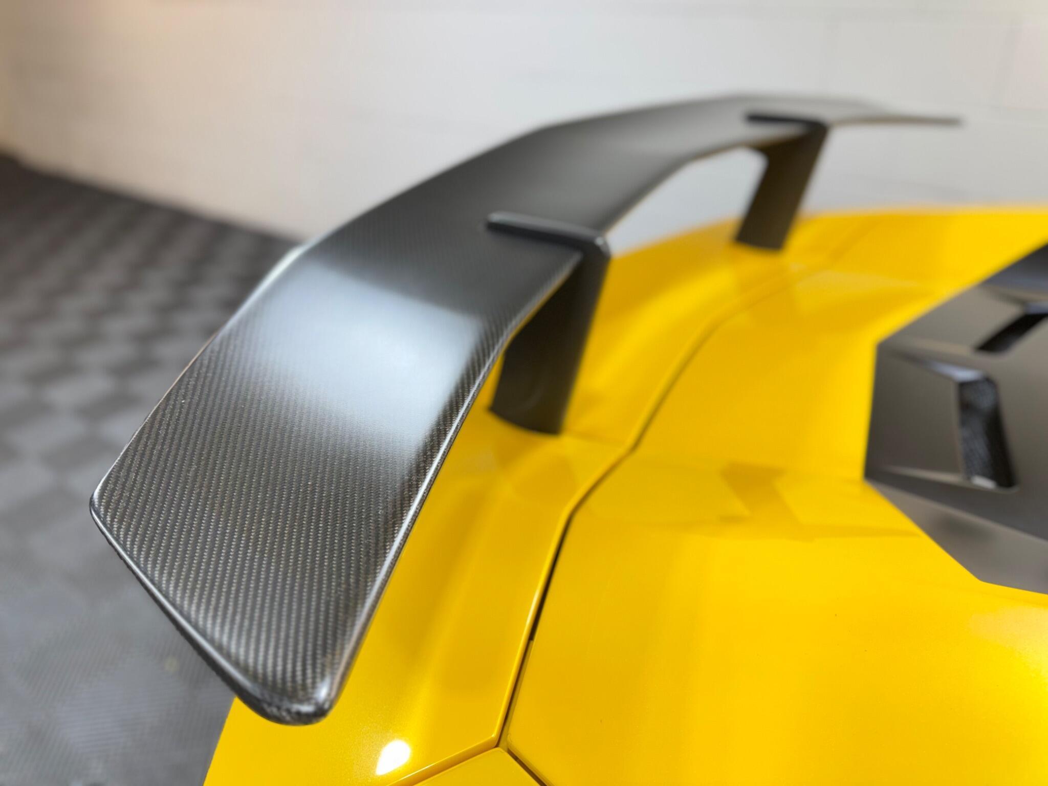 Lamborghini Aventador - Image 13