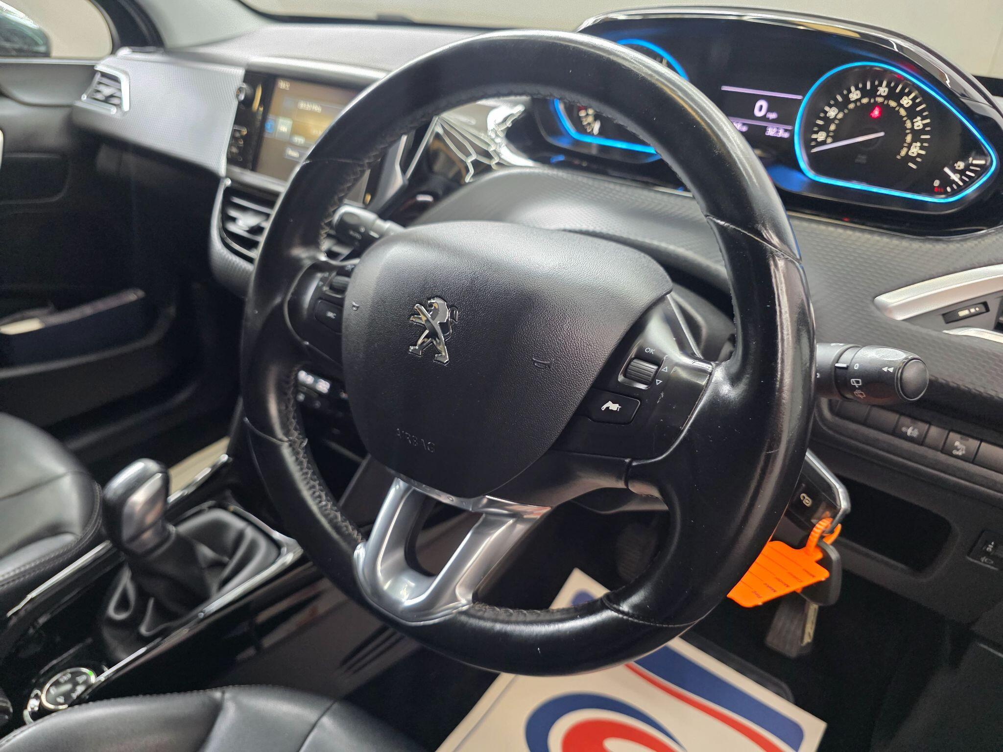 Peugeot 2008 - Image 12