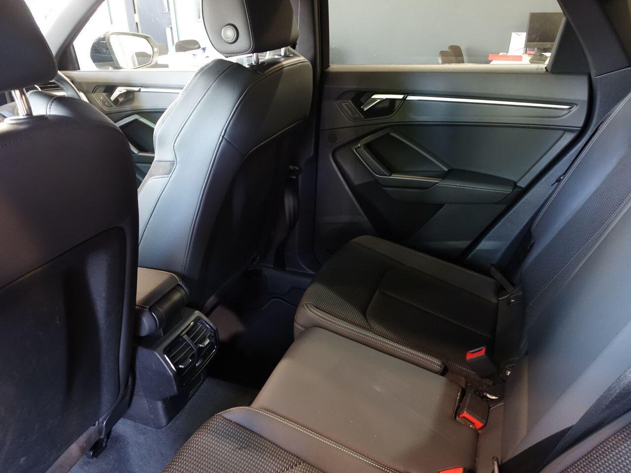 Audi Q3 - Image 16
