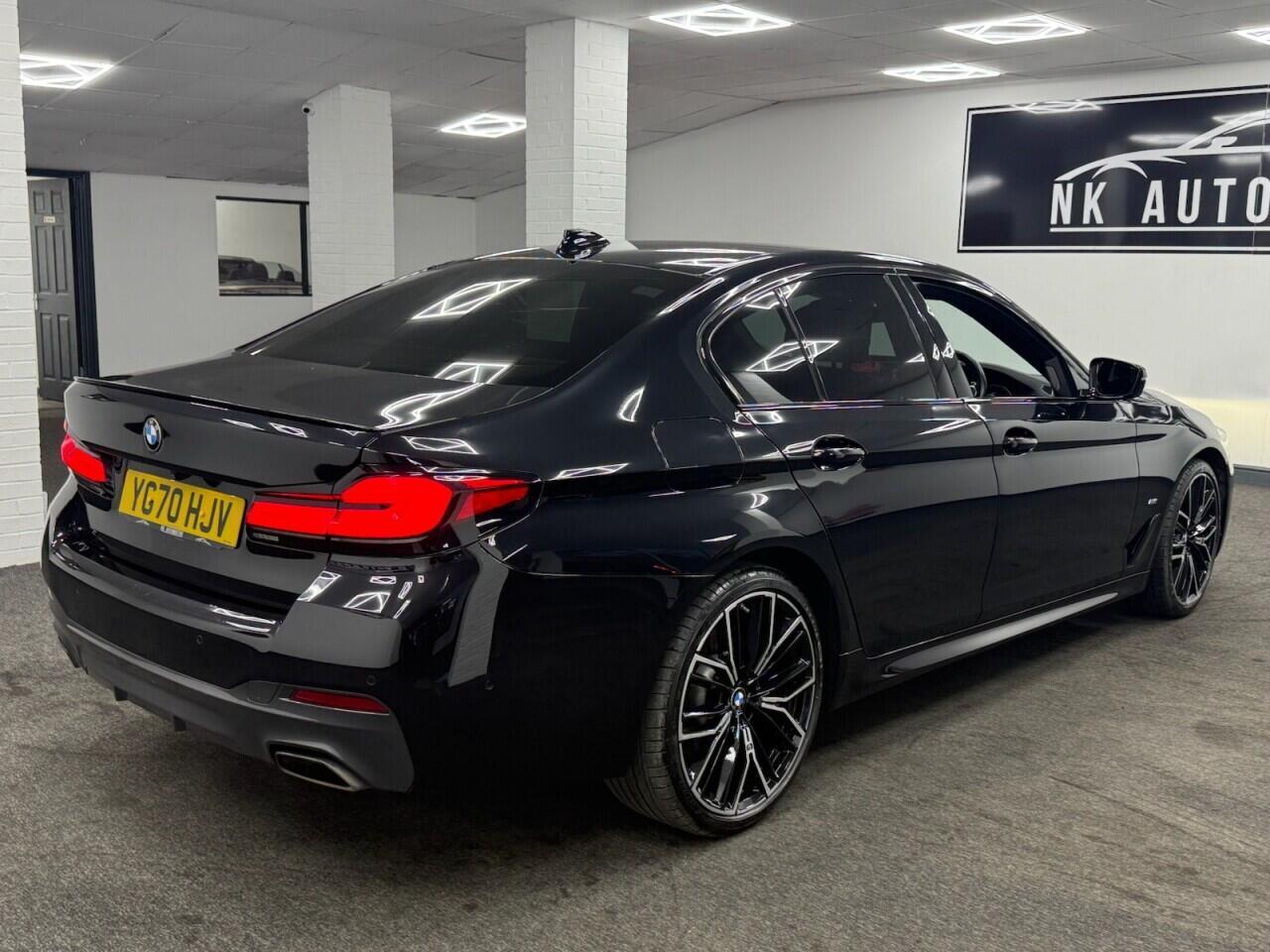 BMW 5 Series - Image 7
