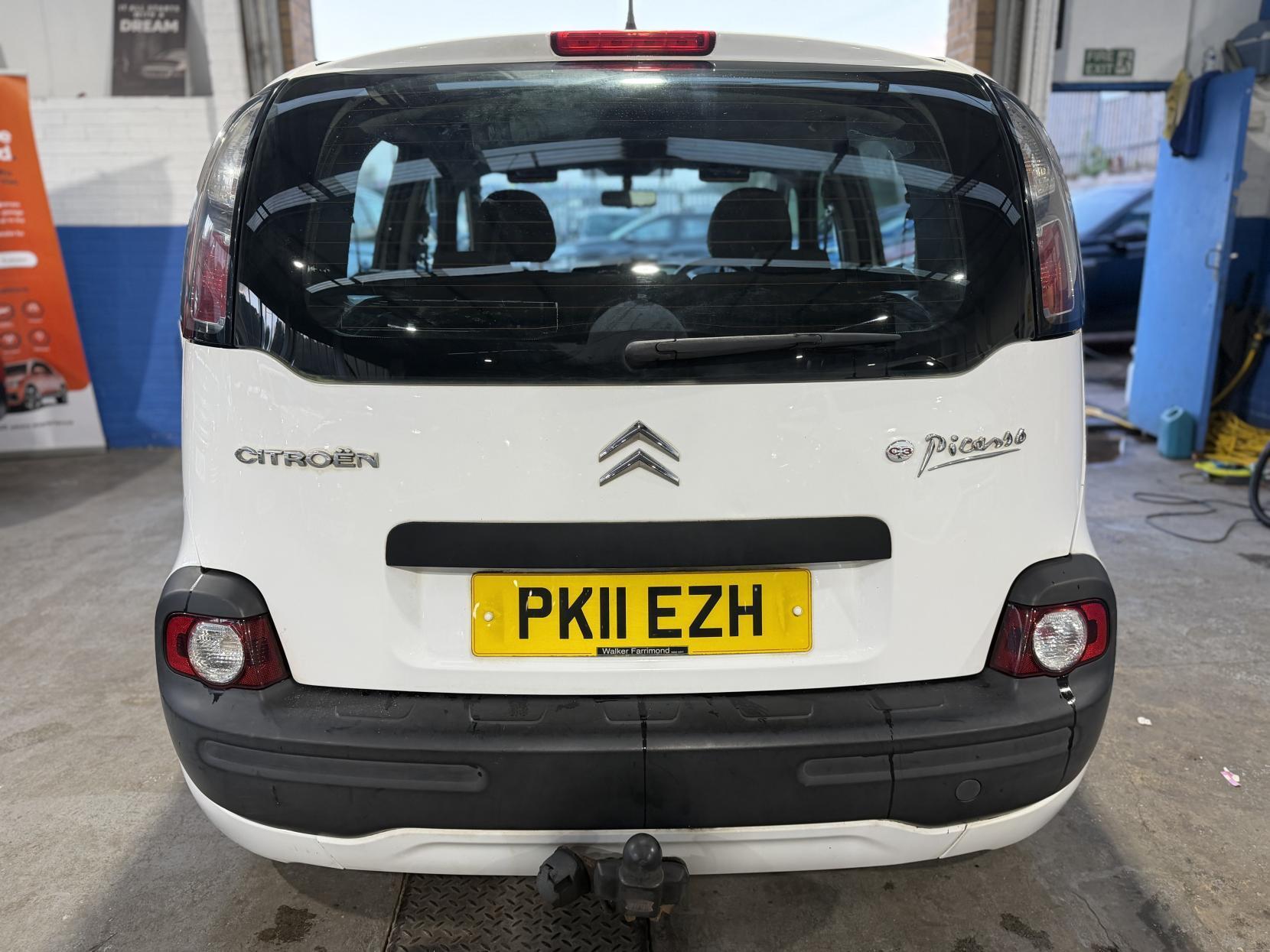 Citroen C3 Picasso - Image 8