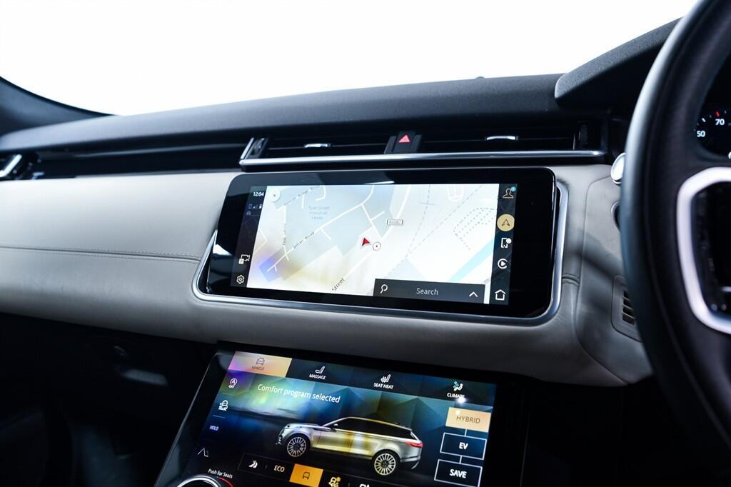 Land Rover Range Rover Velar - Image 24