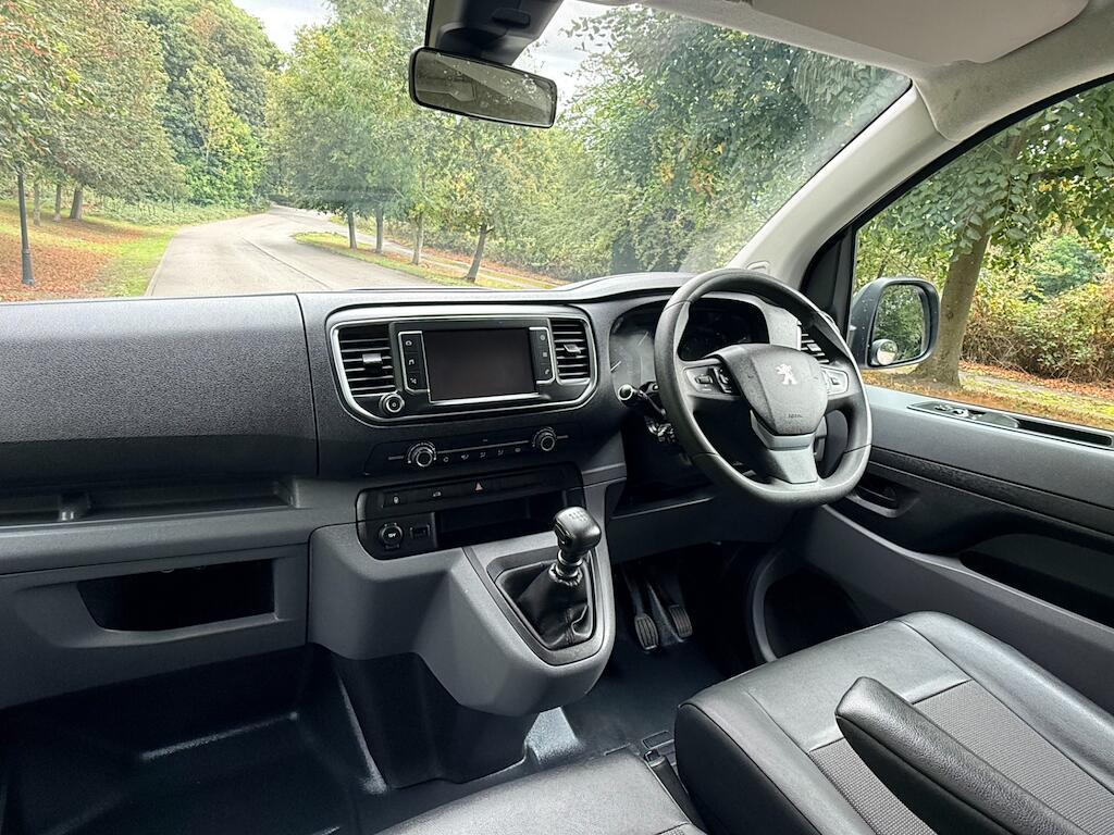 Peugeot Expert - Image 18