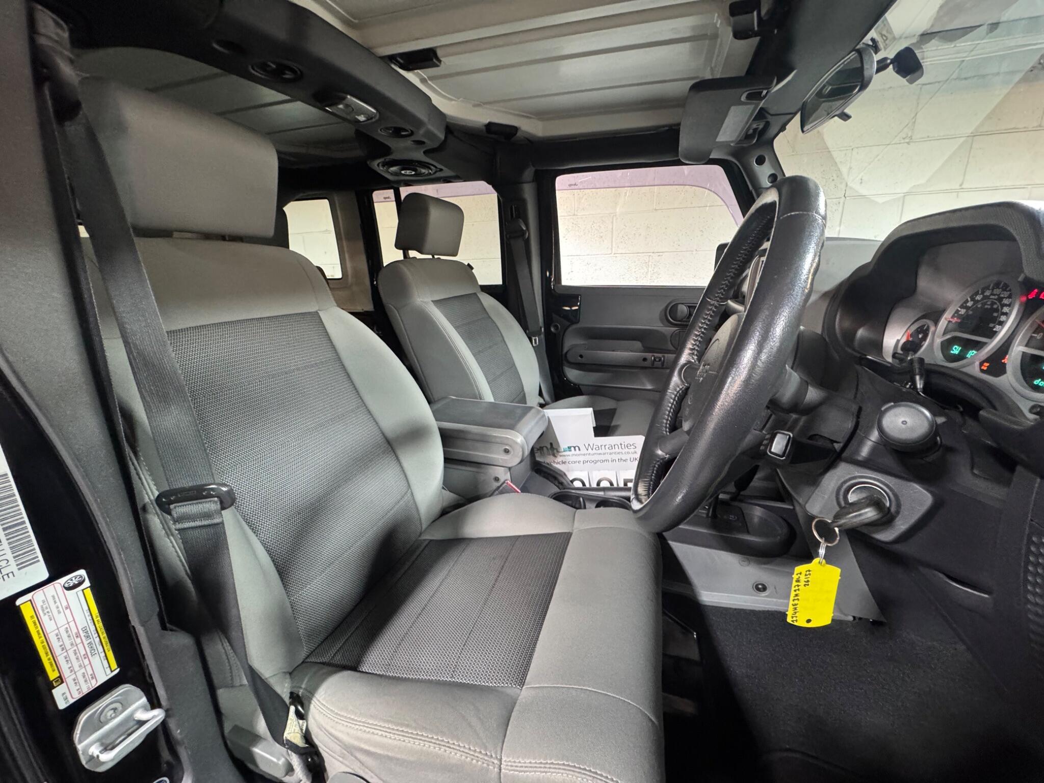 Jeep Wrangler - Image 8
