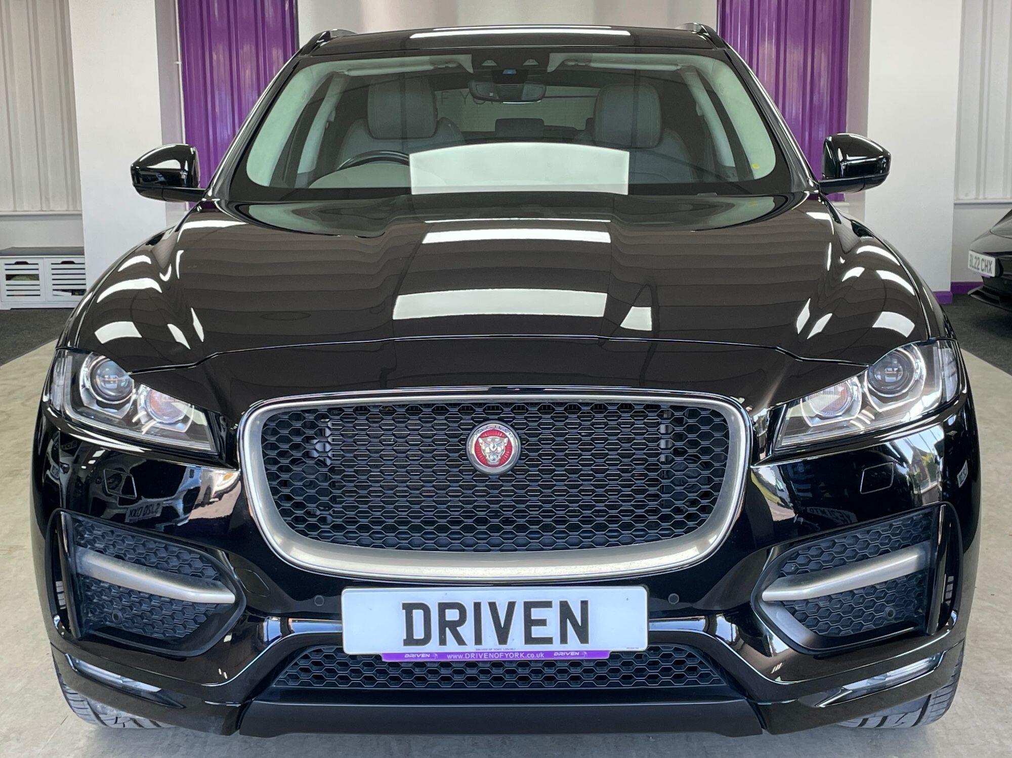 Jaguar F-Pace - Image 6