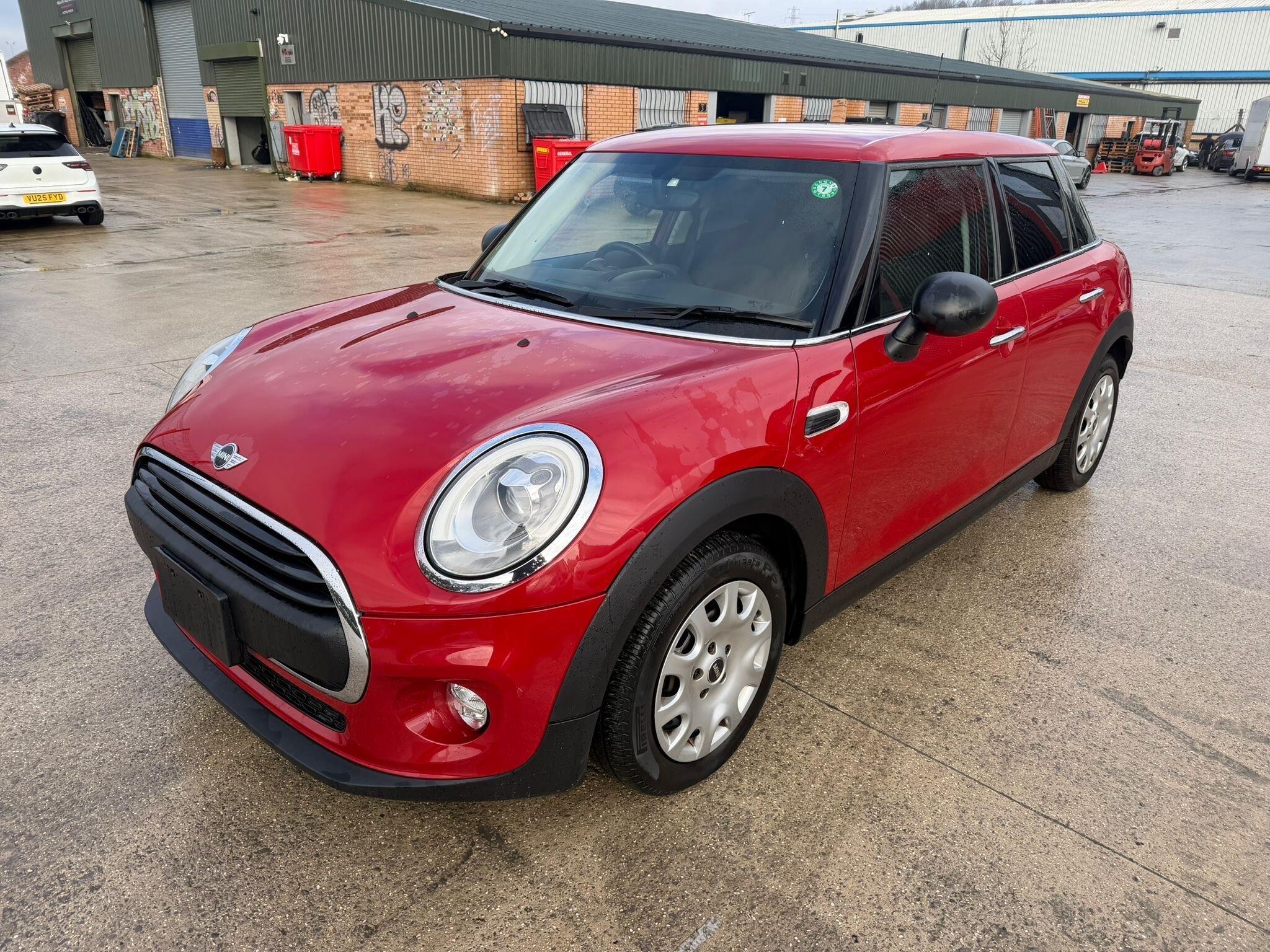 MINI Hatch - Image 3