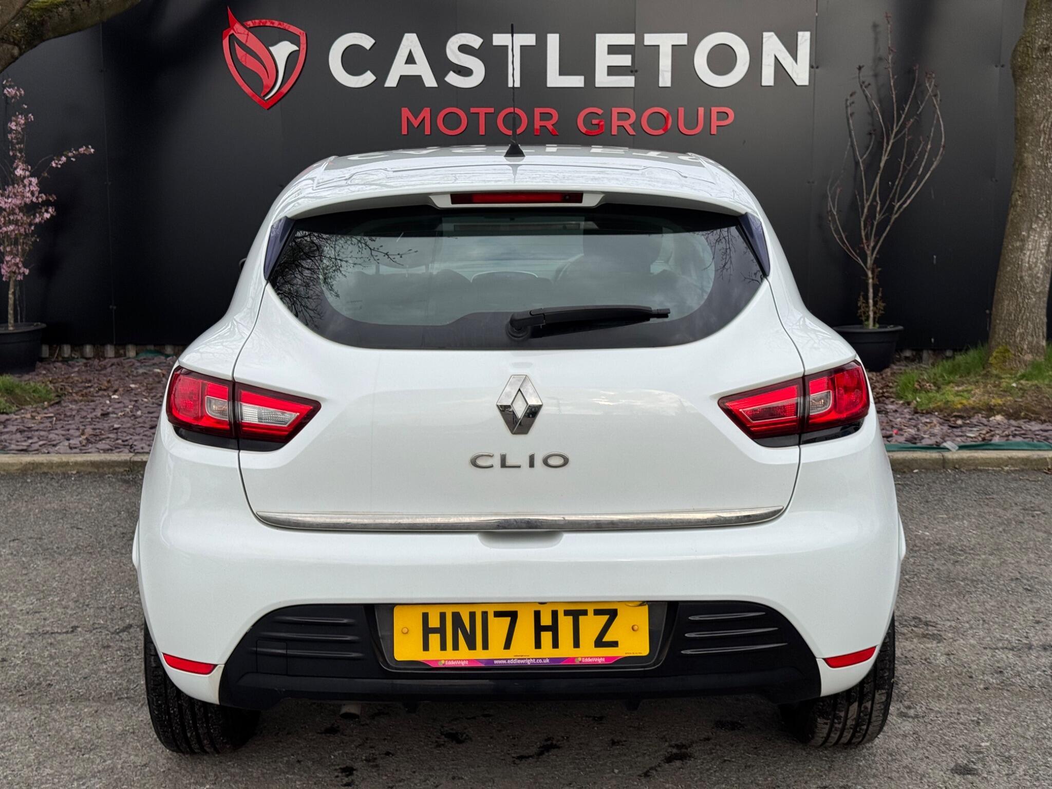 Renault Clio - Image 4