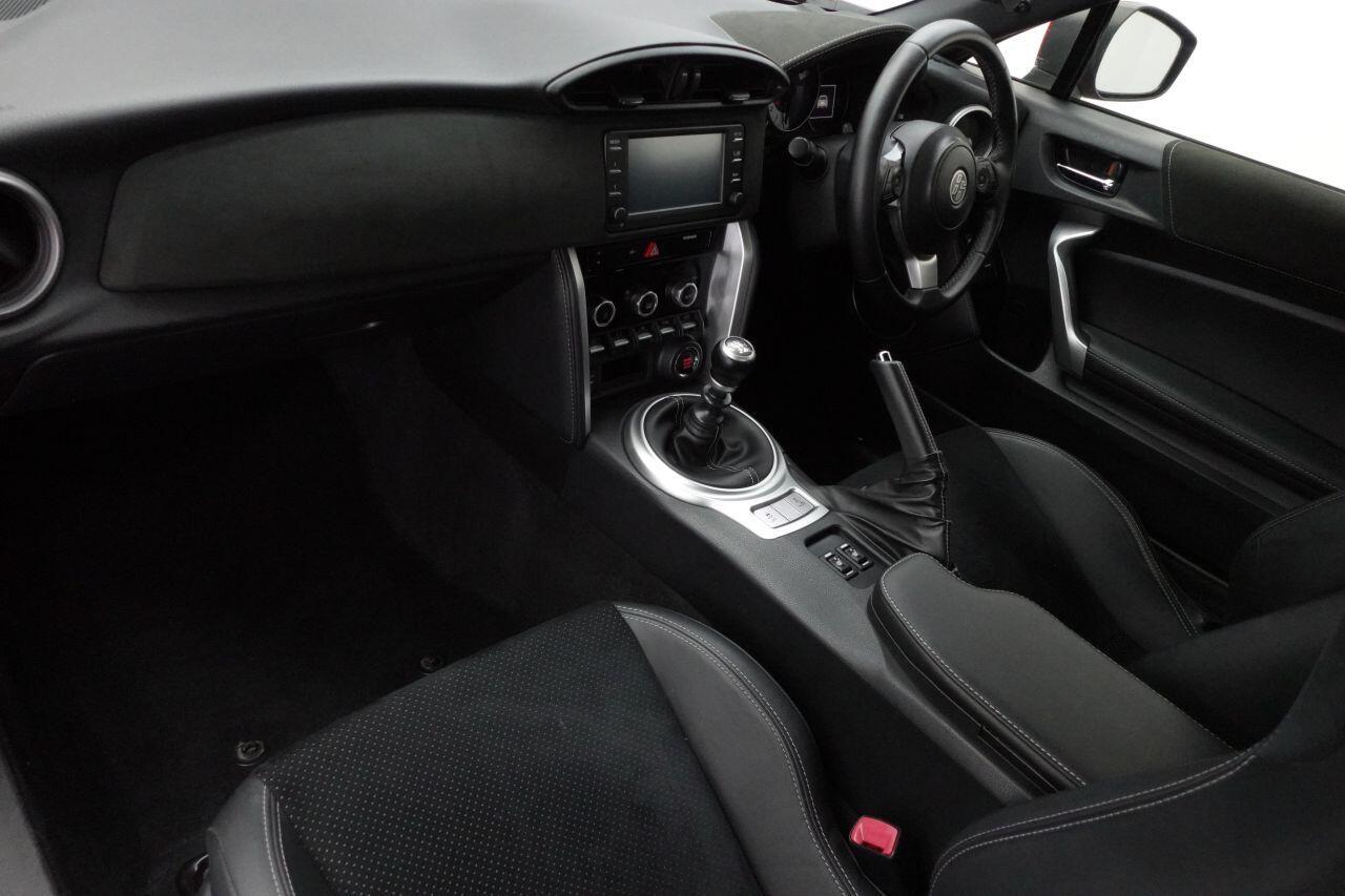 Toyota GT86 - Image 15