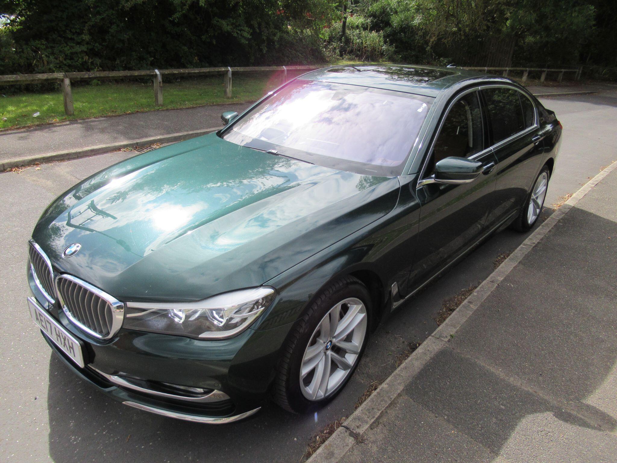 BMW 7 Series - Image 11