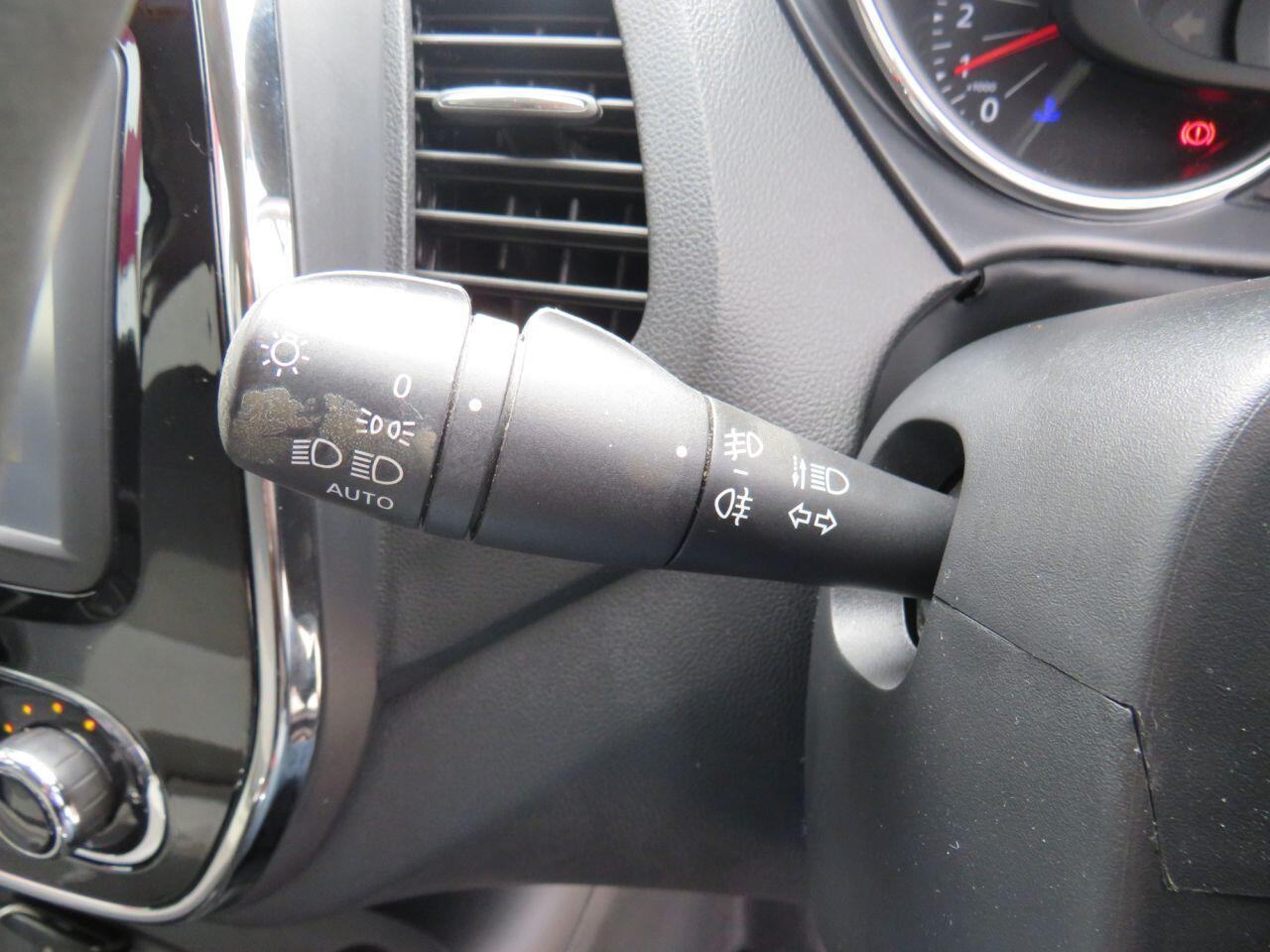 Renault Captur - Image 21